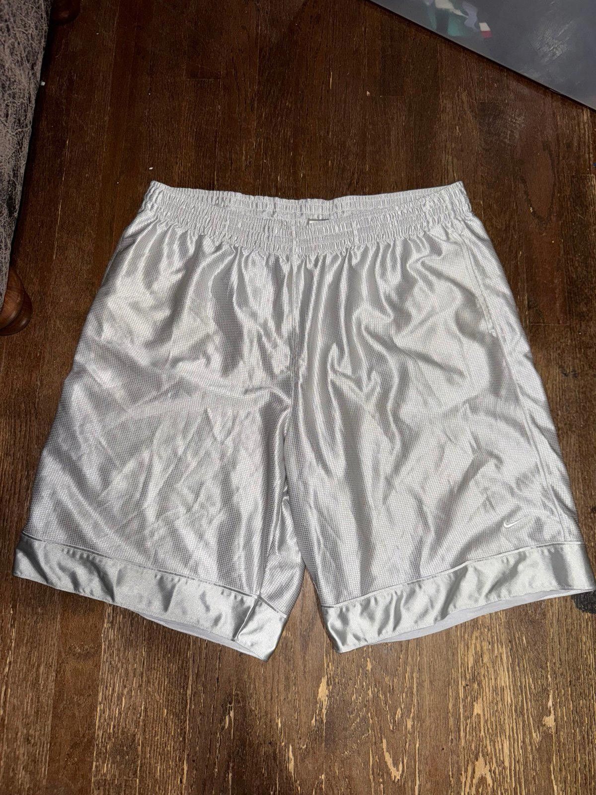 Nike Nike Very Rare Dazzle Basketball Hoop Shorts Sz XXL 90s Mens Size US 40 / EU 56 - 2 Thumbnail