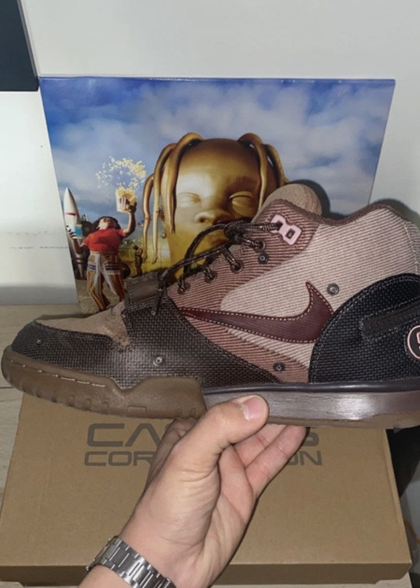 Nike × Travis Scott Air Trainer 1 Travis Scott “Chocolate” Size US 8 / EU 41 - 4 Thumbnail