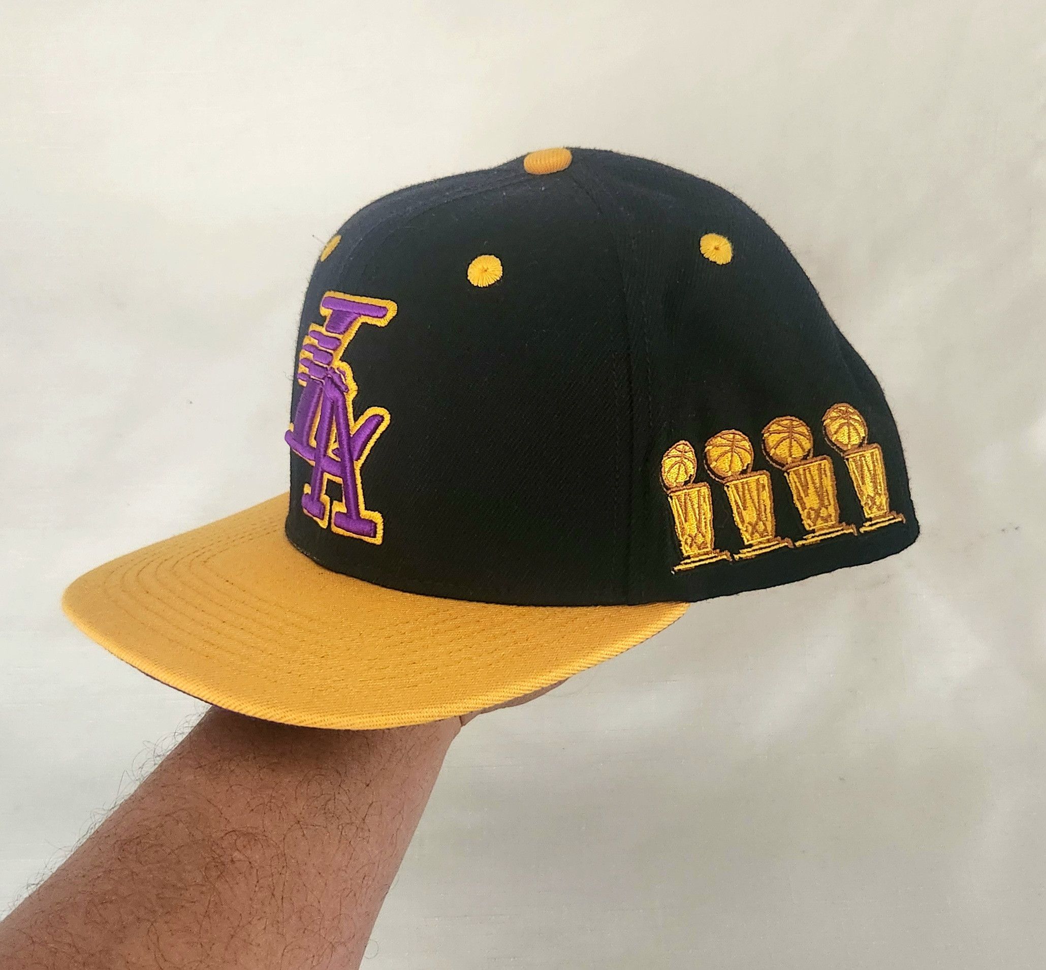 Homage Lebron James Homage Home RARE Limited LA Los Angeles Lakers Size ONE SIZE - 3 Thumbnail