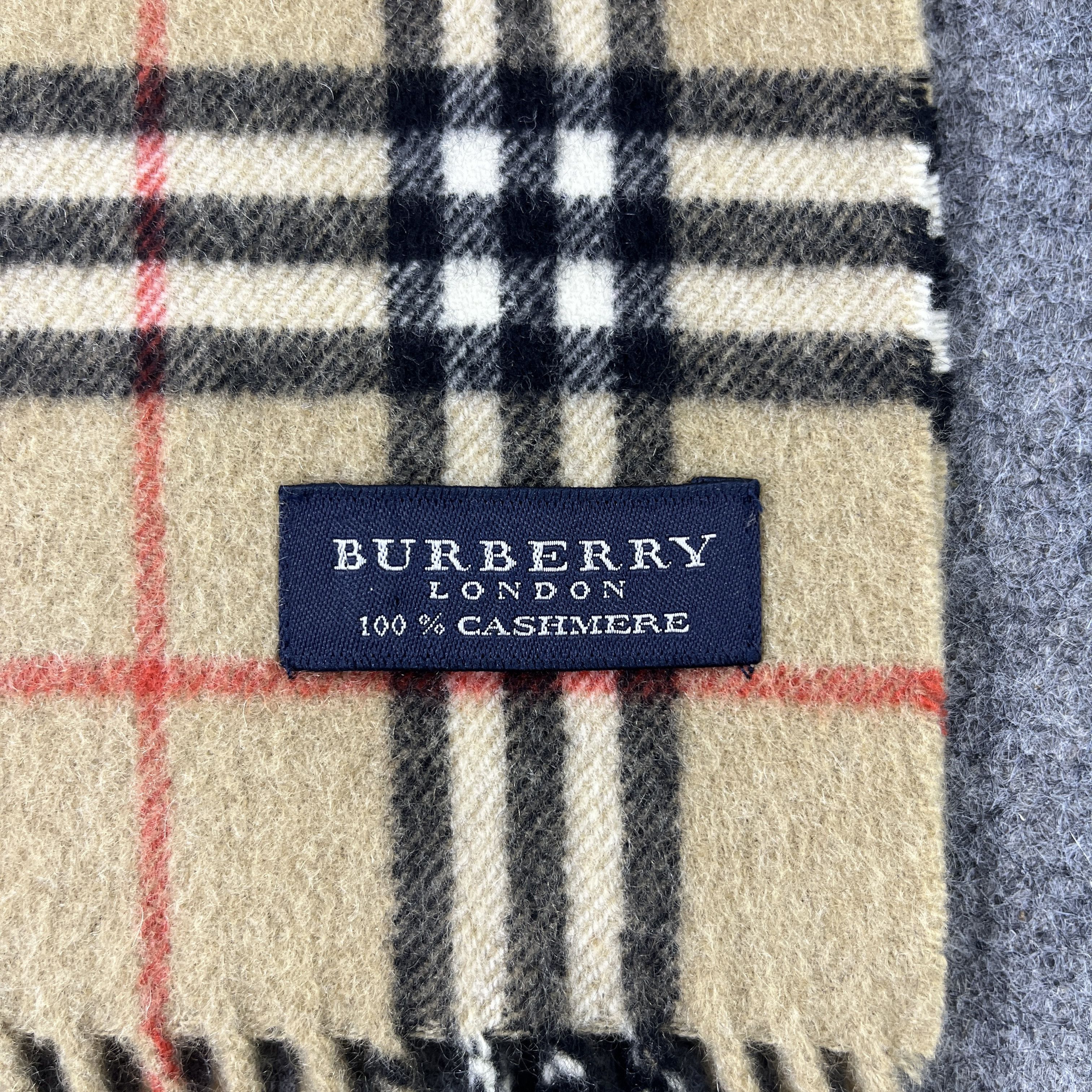 Burberry Burberry Scarf / Muffler / Neckwear T1537 Size ONE SIZE - 5 Thumbnail