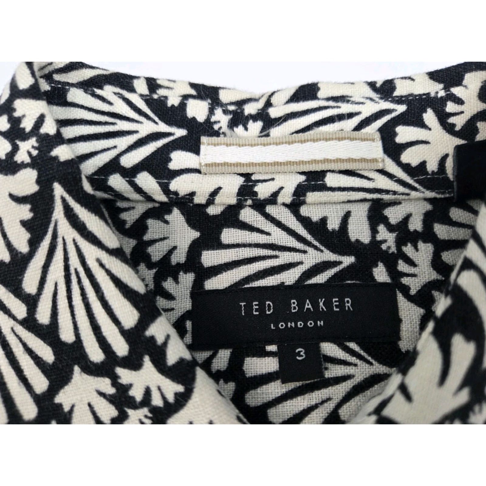 Ted Baker VINTAGE Ted Baker London Mens Short Sleeve Button Up Linen Shirt Size 3 Black/Beige 8372 Size US S / EU 44-46 / 1 - 3 Thumbnail