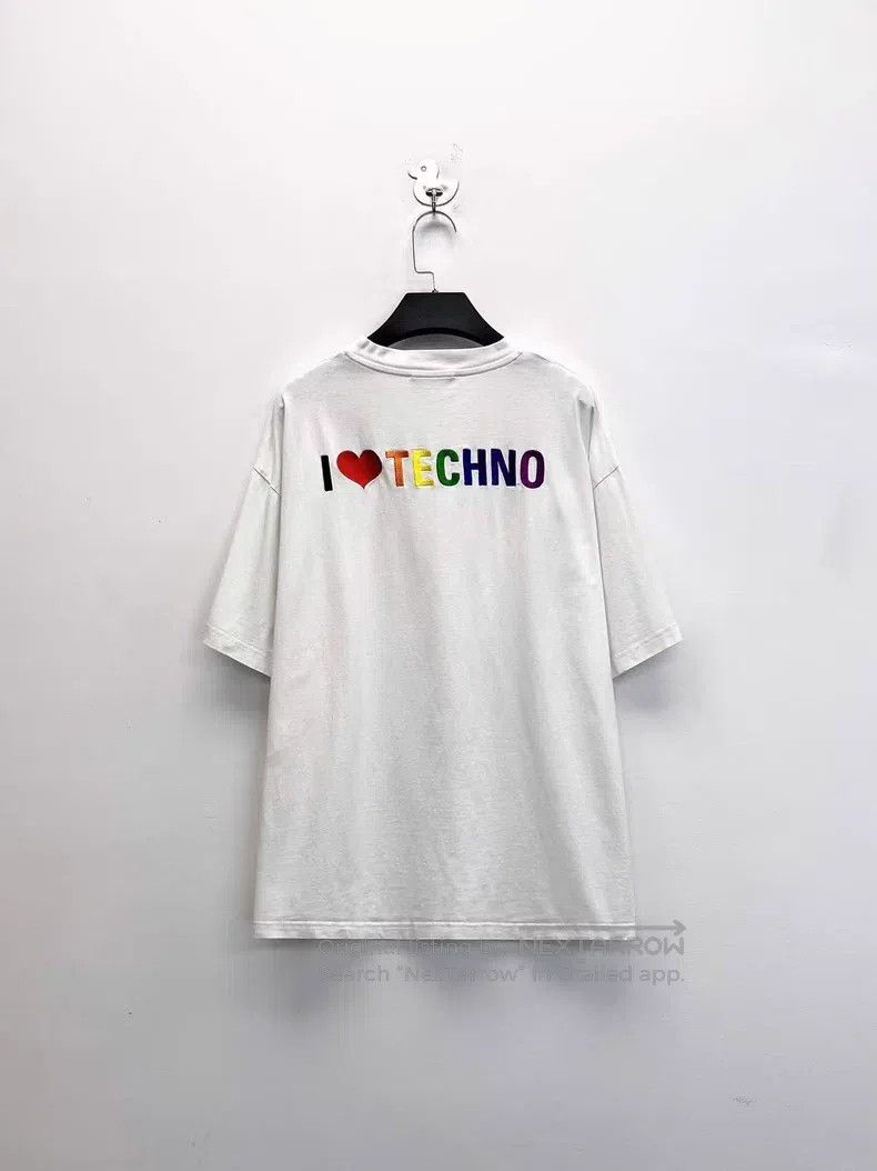 Balenciaga Balenciaga Back Embroidered Lettering Logo 'I Love EDM' Sh Size US XS / EU 42 / 0 - 1 Thumbnail