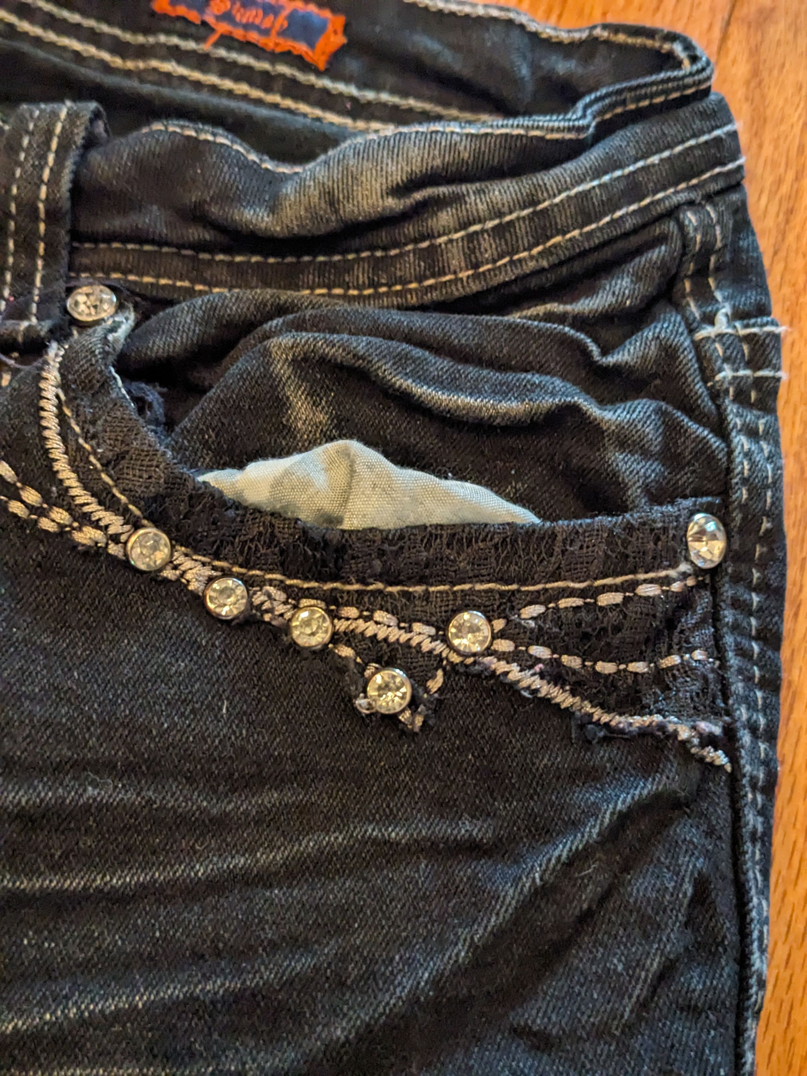True Religion × Vintage Vintage Y2K True Rock Grunge Punk Bedazzled 9/10 Denim Jeans Size 29" - 7 Thumbnail