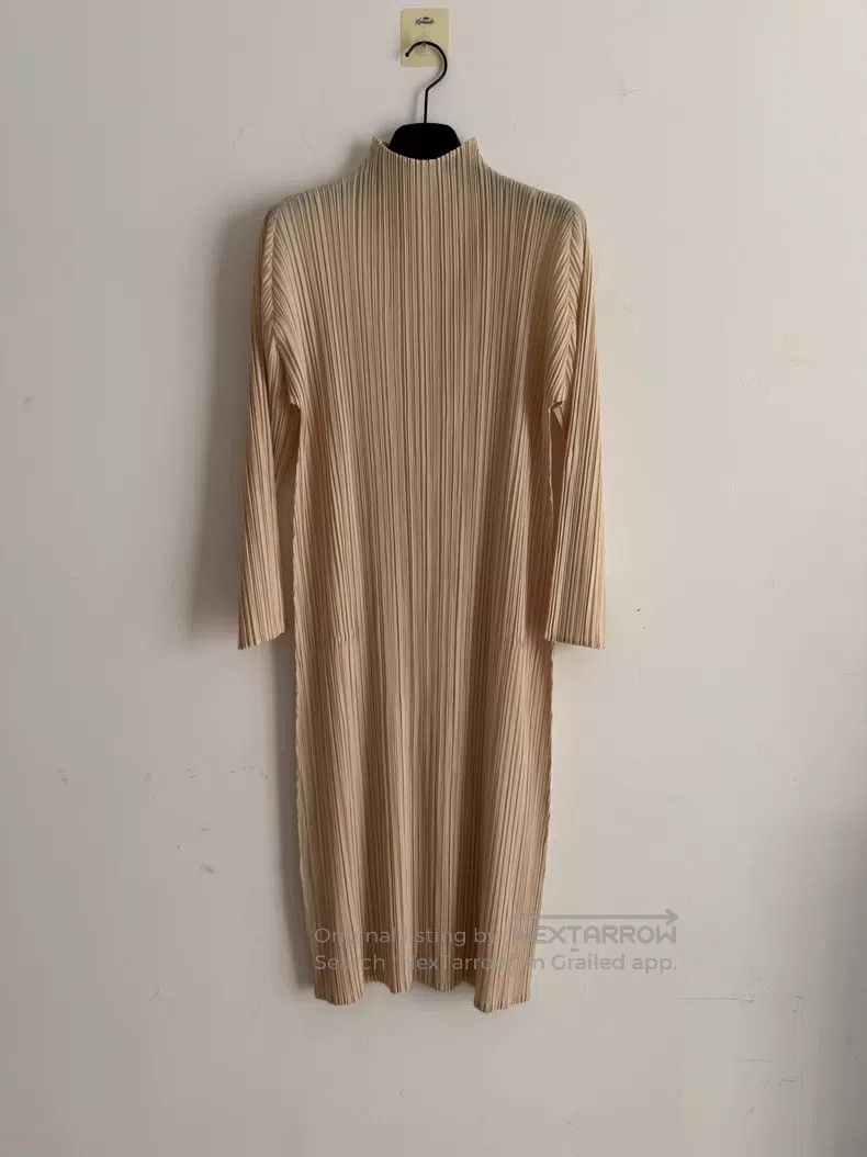 Issey Miyake Issey Miyake Off White Dress Size L / US 10 / IT 46 - 1 Thumbnail