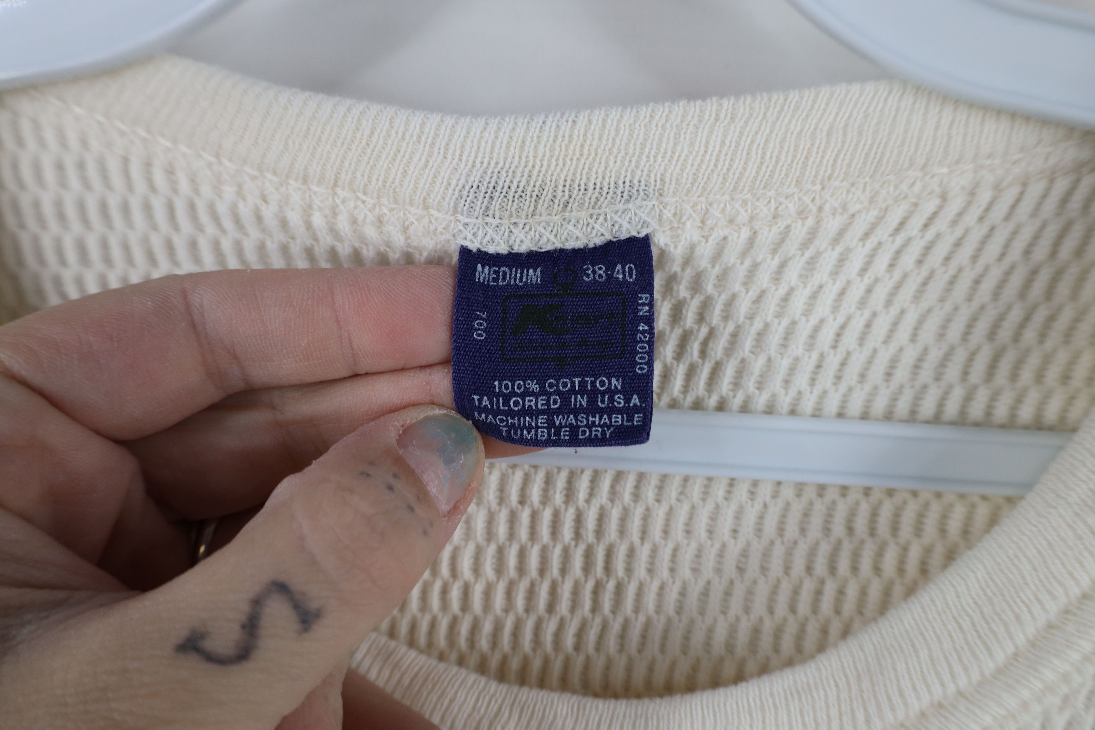 Vintage Vintage 70s Streetwear Thermal Waffle Knit T-Shirt Cream USA Size US M / EU 48-50 / 2 - 6 Thumbnail