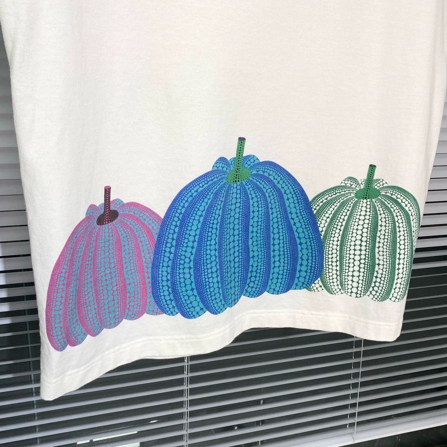 Louis Vuitton Louis Vuitton Yayoi Kusama Polka Dot T-shirt Size US S / EU 44-46 / 1 - 3 Thumbnail