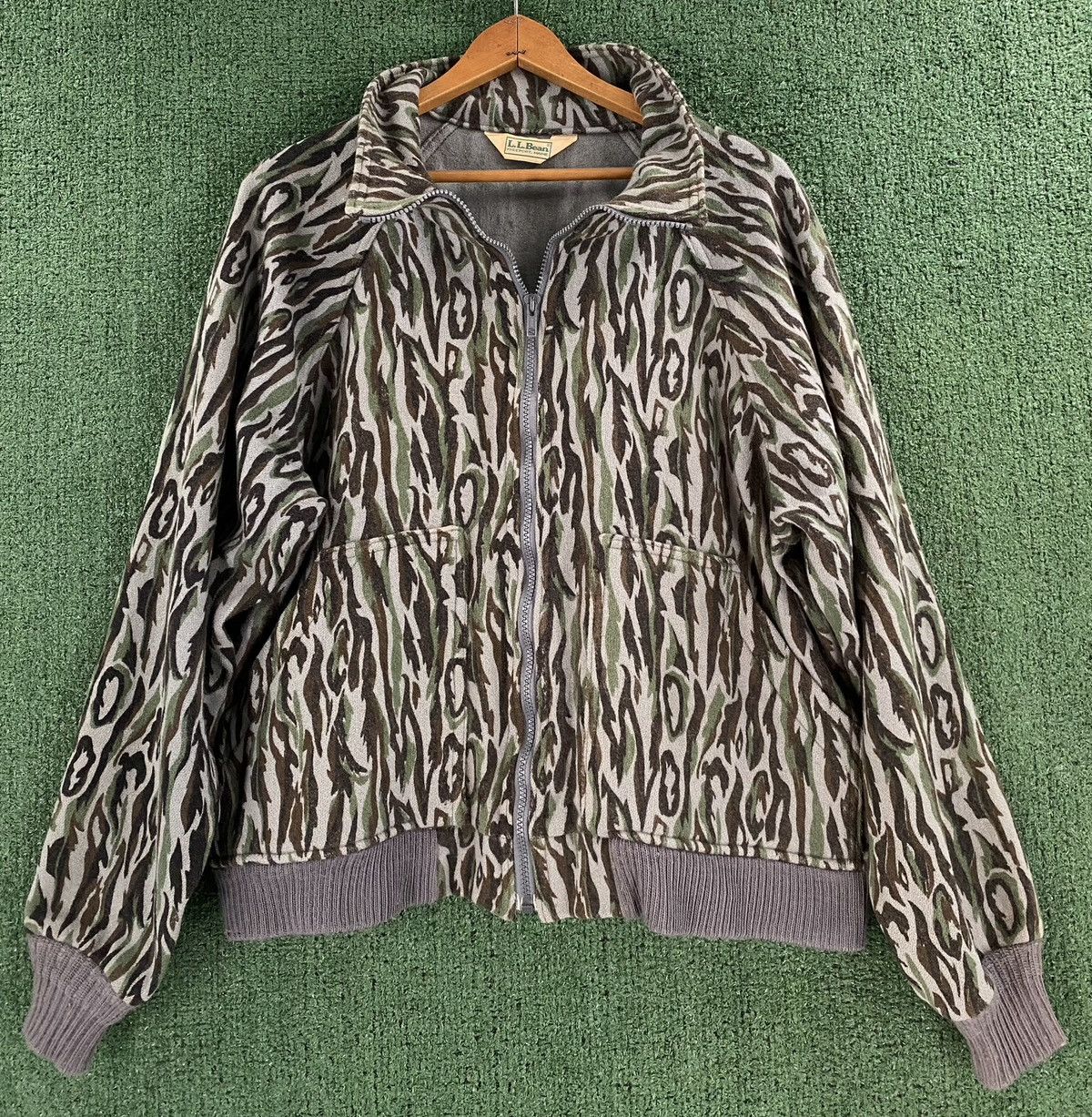 L.L. Bean 80’s L.L. Bean Wool Tree Bark Camouflage Jacket XL Short Size US XL / EU 56 / 4 - 1 Thumbnail