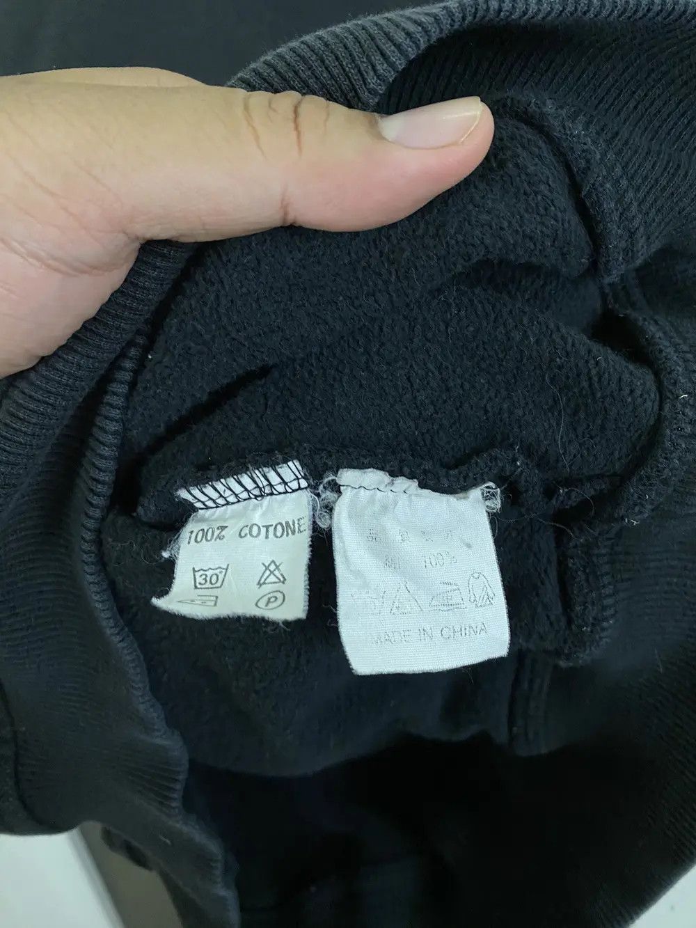 Designer × Valentino × Vintage Vintage Valentino Jeans Sweatshirt Size US S / EU 44-46 / 1 - 7 Thumbnail
