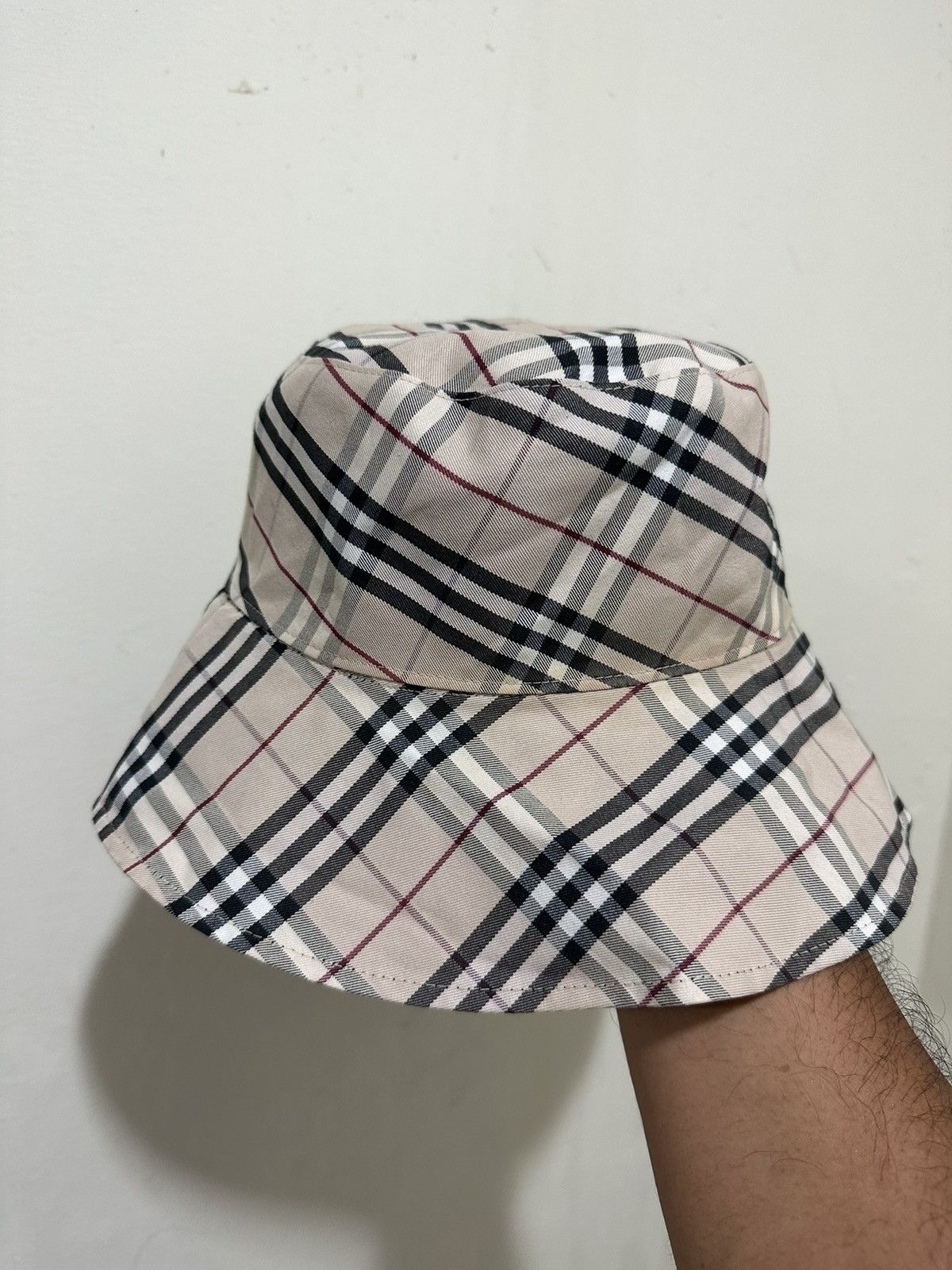 Burberry Burberry Nova Checked Reversible Bucket Hat Size ONE SIZE - 2 Thumbnail