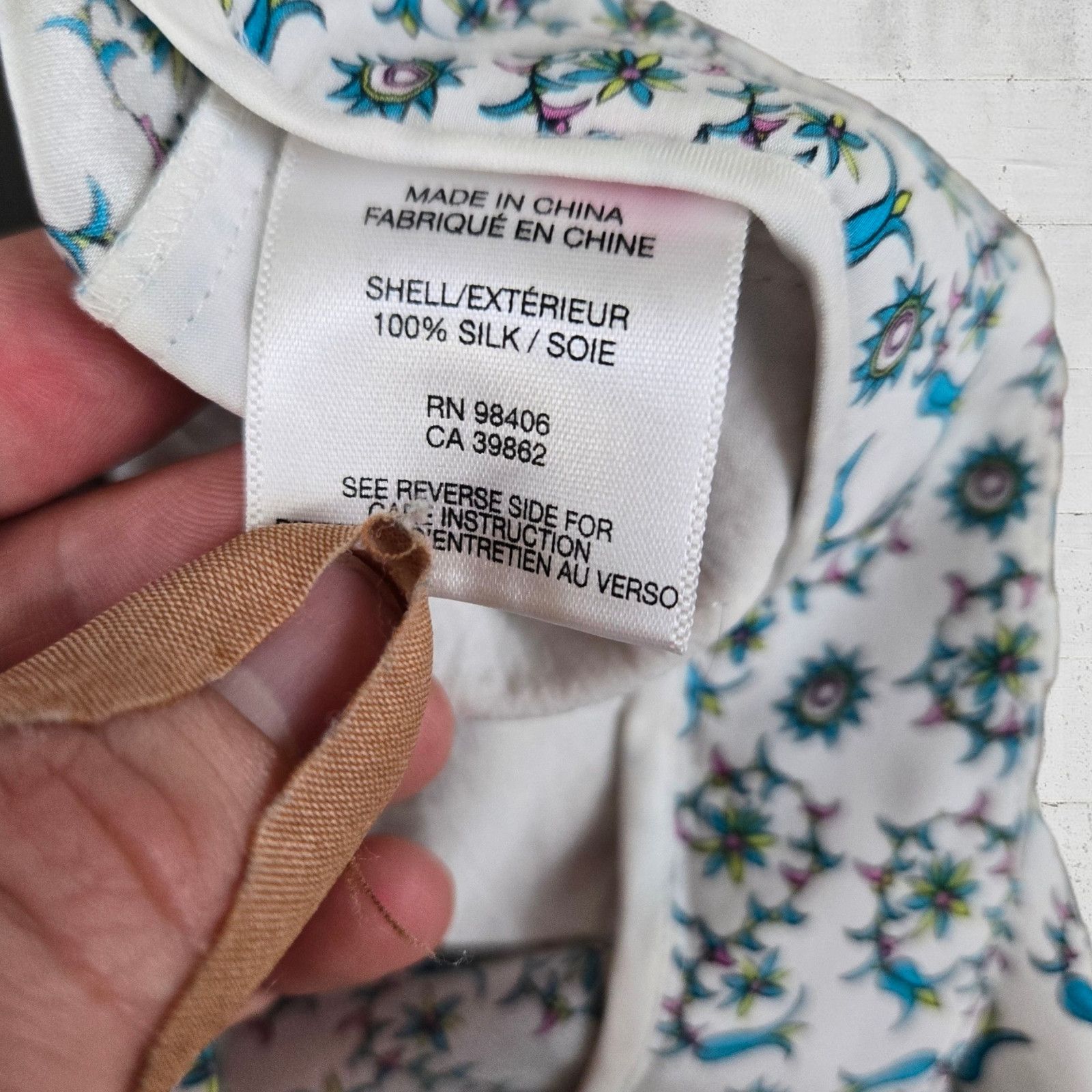 Theory White Blue Floral Silk Tapered Boho Whimsy Trousers Size 0 Size 25" / US 0 / IT 36 - 7 Thumbnail