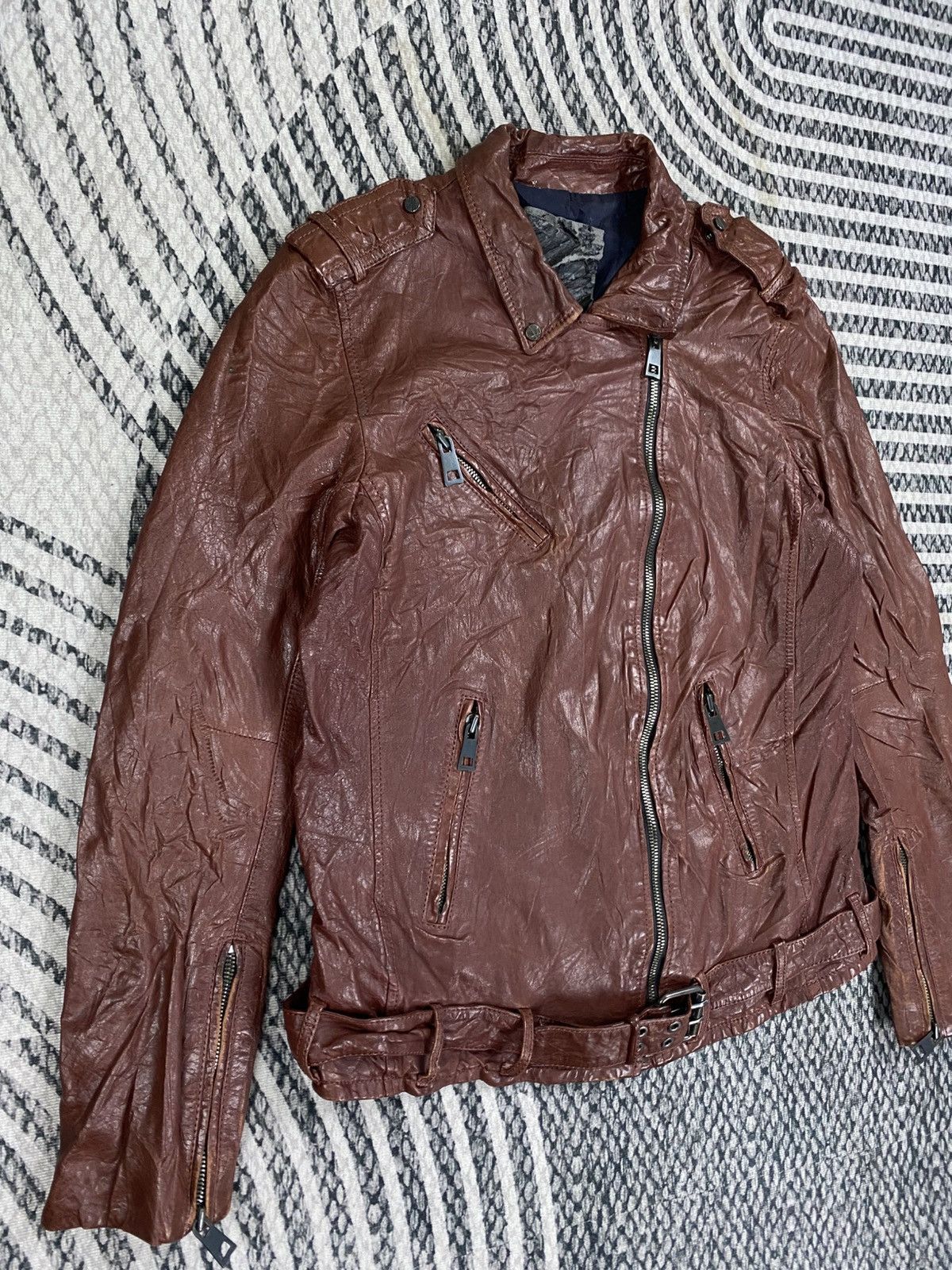 Japanese Brand Vtg Style Distressed Brown Biker Style Belted Leather Jacket Size US S / EU 44-46 / 1 - 3 Thumbnail
