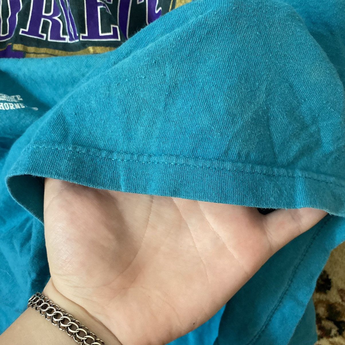 Band Tees × NBA × Vintage Vintage Charlotte Hornets T-Shirt NBA Size US XL / EU 56 / 4 - 11 Thumbnail