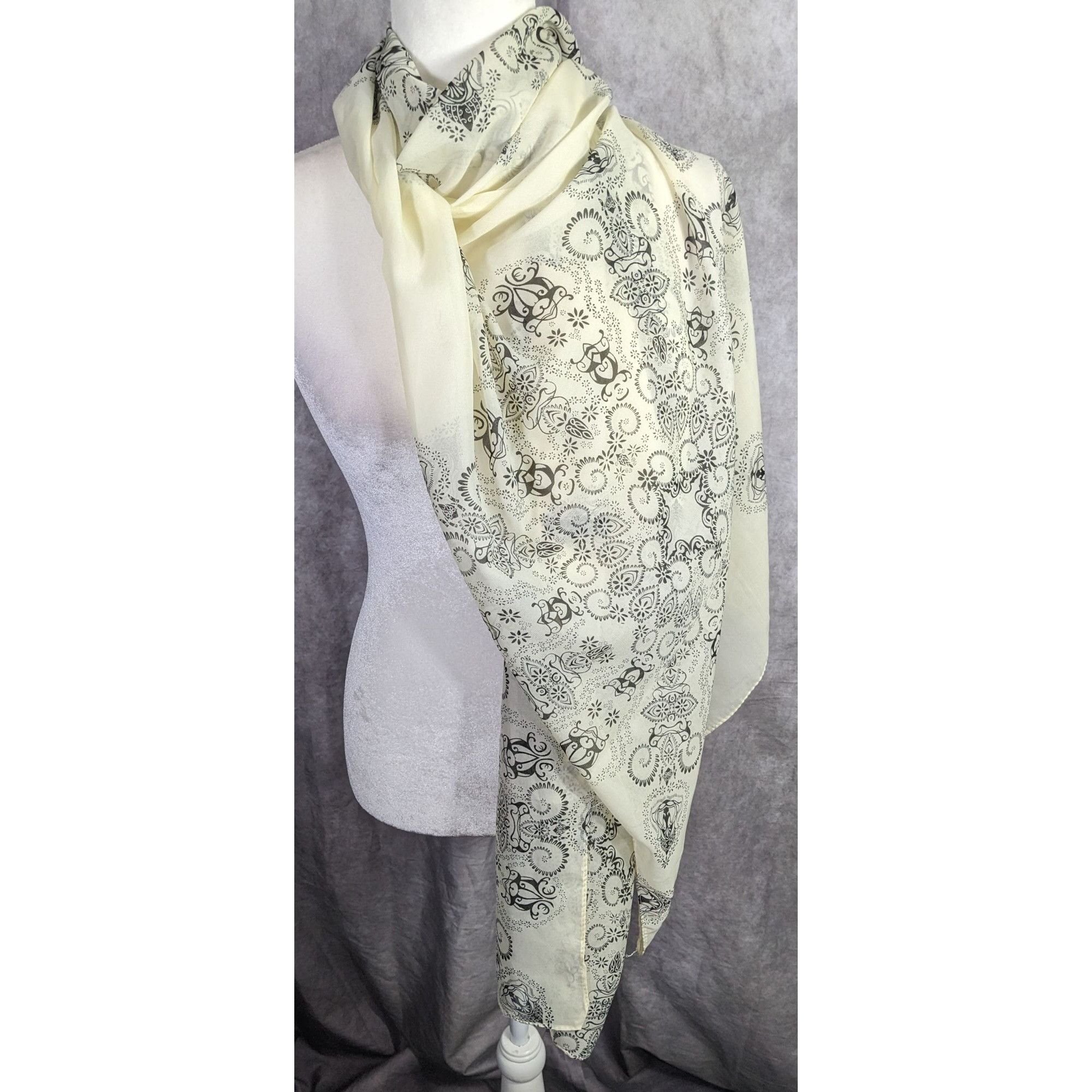 Other Eren Akesuar Paisley Print Scarf Lightweight 71"x27" Elegant Size ONE SIZE - 12 Thumbnail