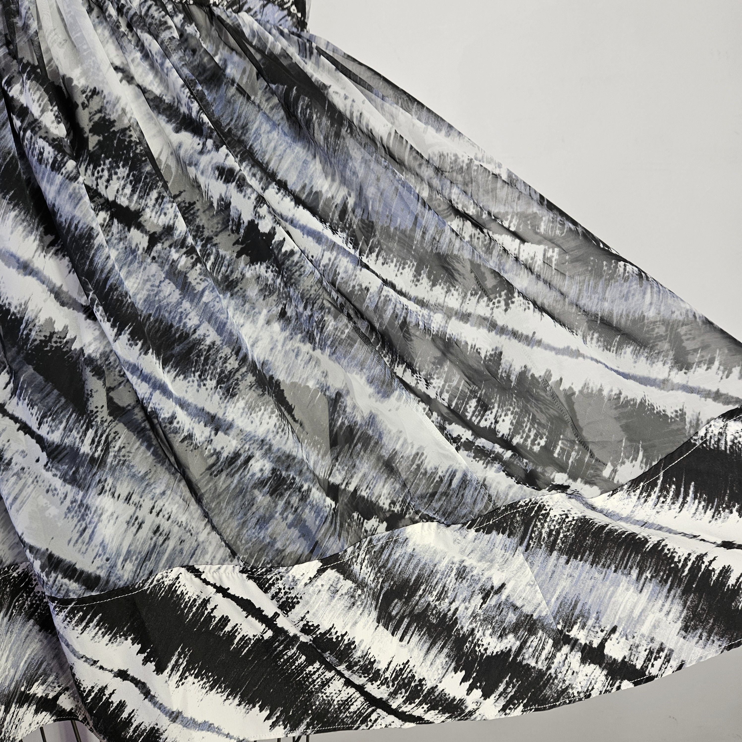 Vera Wang Simply Vera Size XL Dress Bias Cut Tie Dye Black Blue Chif Size XL / US 12-14 / IT 48-50 - 7 Thumbnail