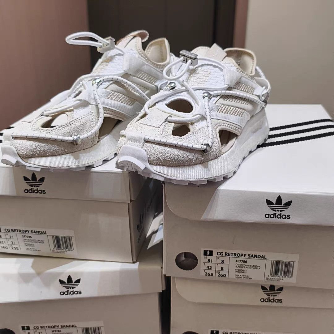 Adidas adidas × Craig Green White Collaborative Water Sandals K8 Size US 7 / EU 40 - 1 Thumbnail