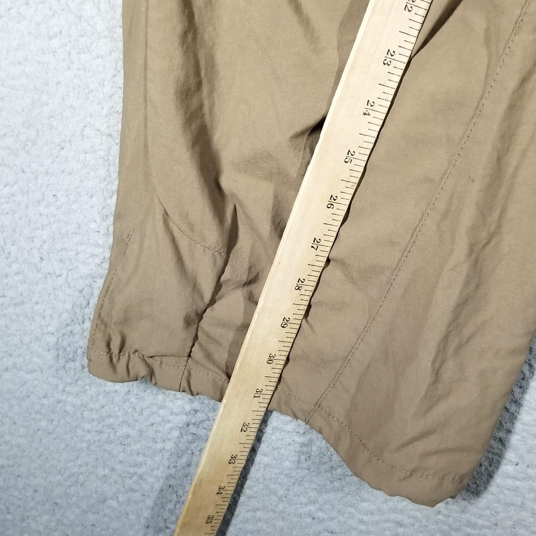Mountain Hardwear Mountain Hardwear Pants Mens Large Khaki Nylon Hiking Cargo Suspenders OM2192 Size US 35 - 7 Thumbnail