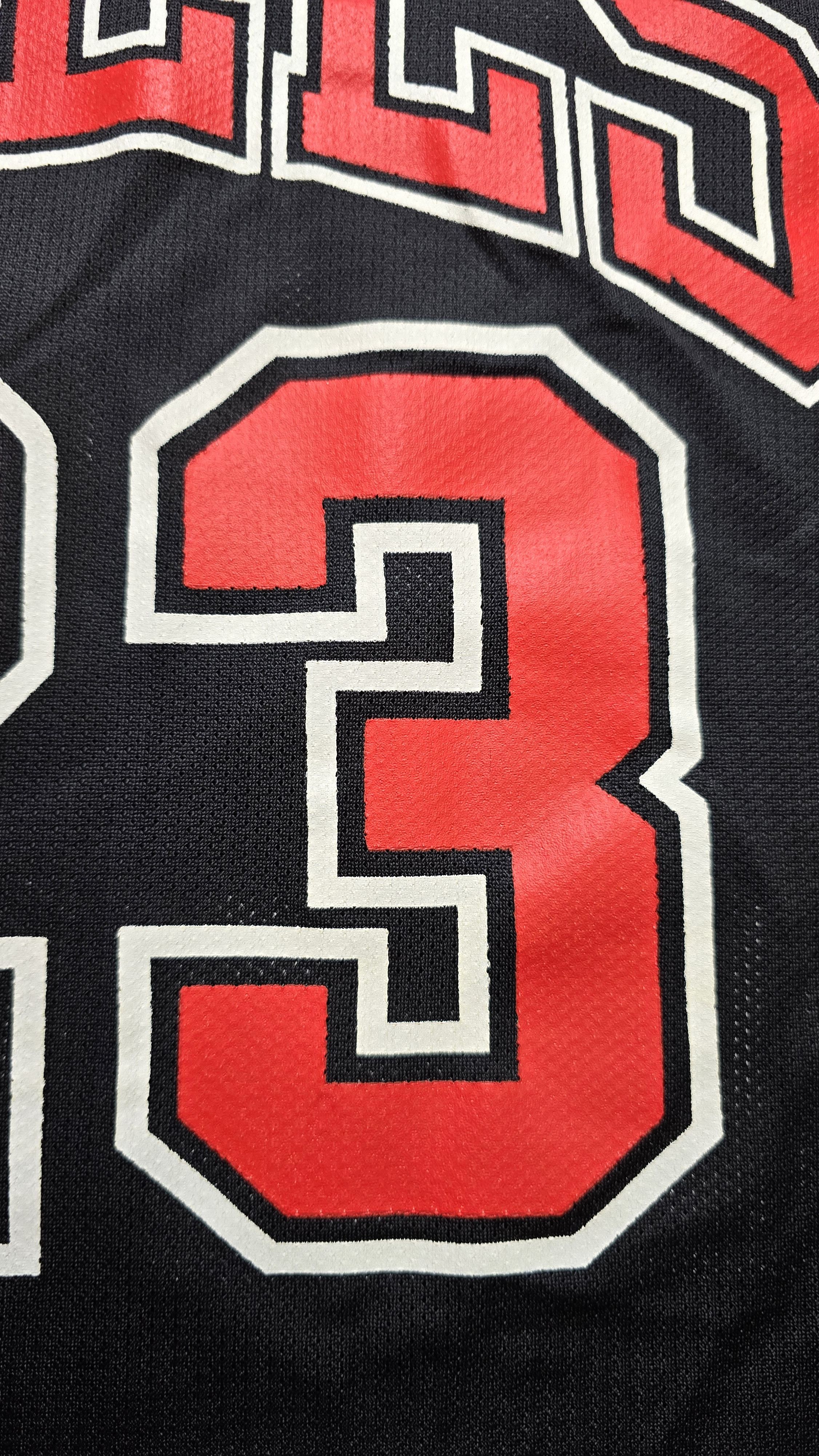 Champion Vintage 90s Champion Michael Jordan #23 Chicago Bulls Jersey Size US L / EU 52-54 / 3 - 10 Thumbnail
