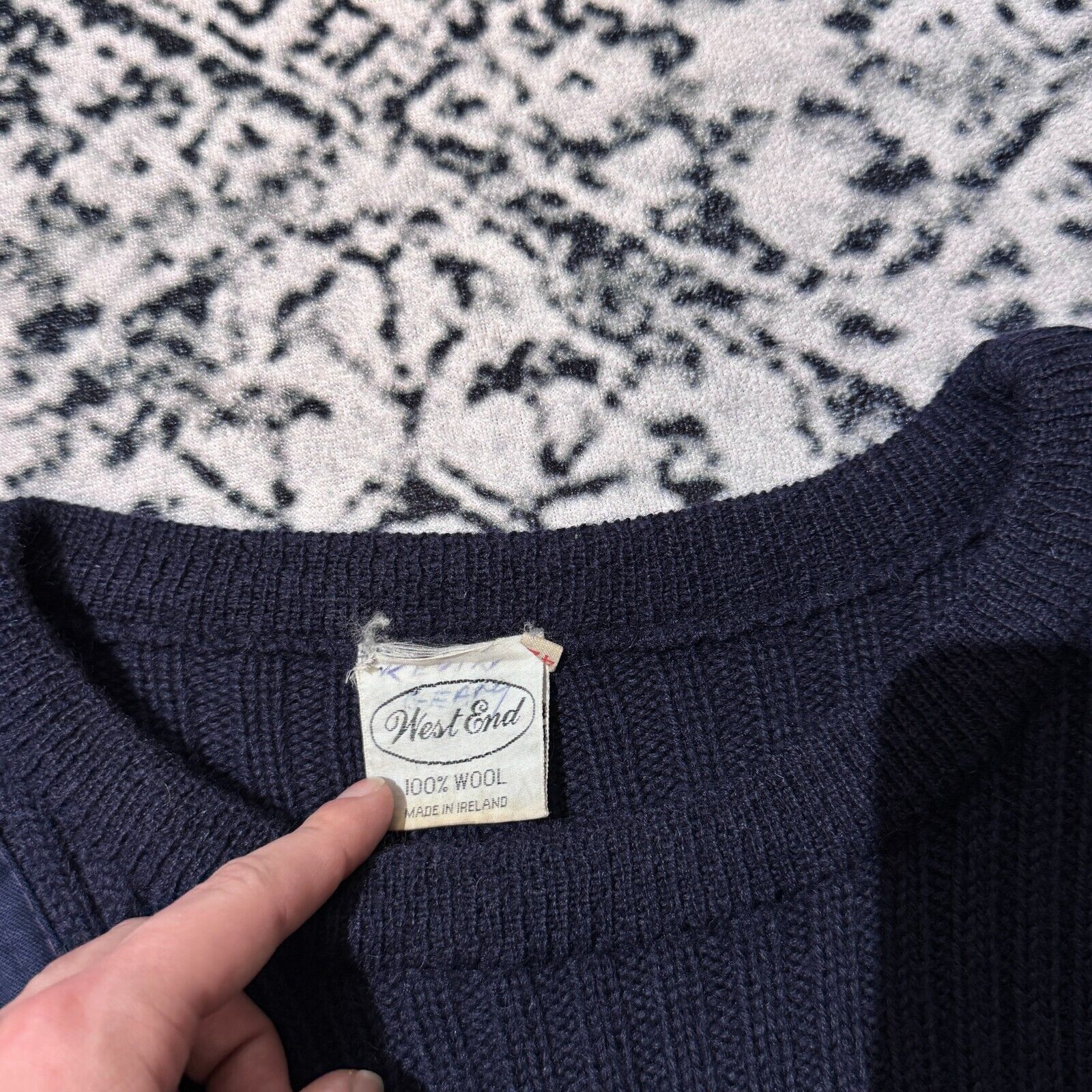 Vintage Vintage Blue Navy Wool Sweater Size L Plissed Civil Defence Size US L / EU 52-54 / 3 - 8 Thumbnail