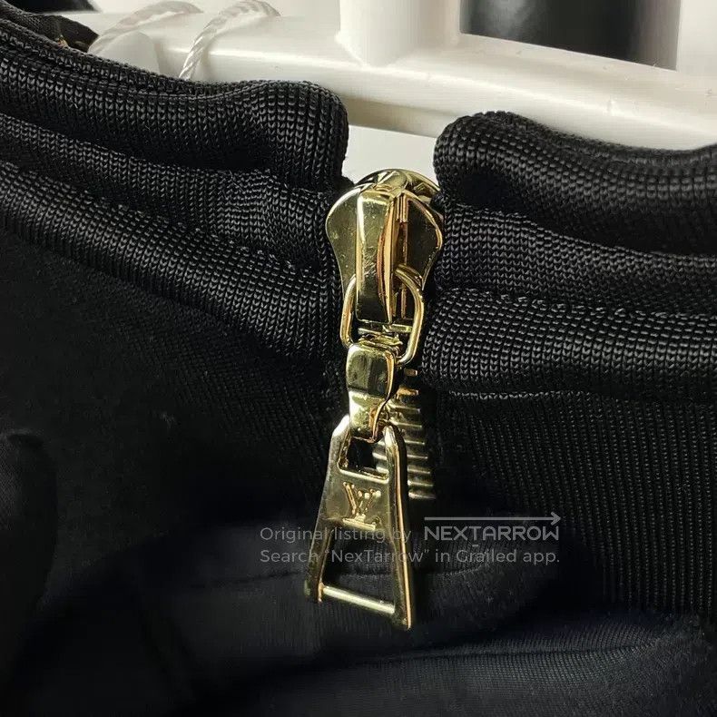 Louis Vuitton Louis Vuitton Zip waist black paneled half-sleeve dress Size XS / US 0-2 / IT 36-38 - 4 Thumbnail