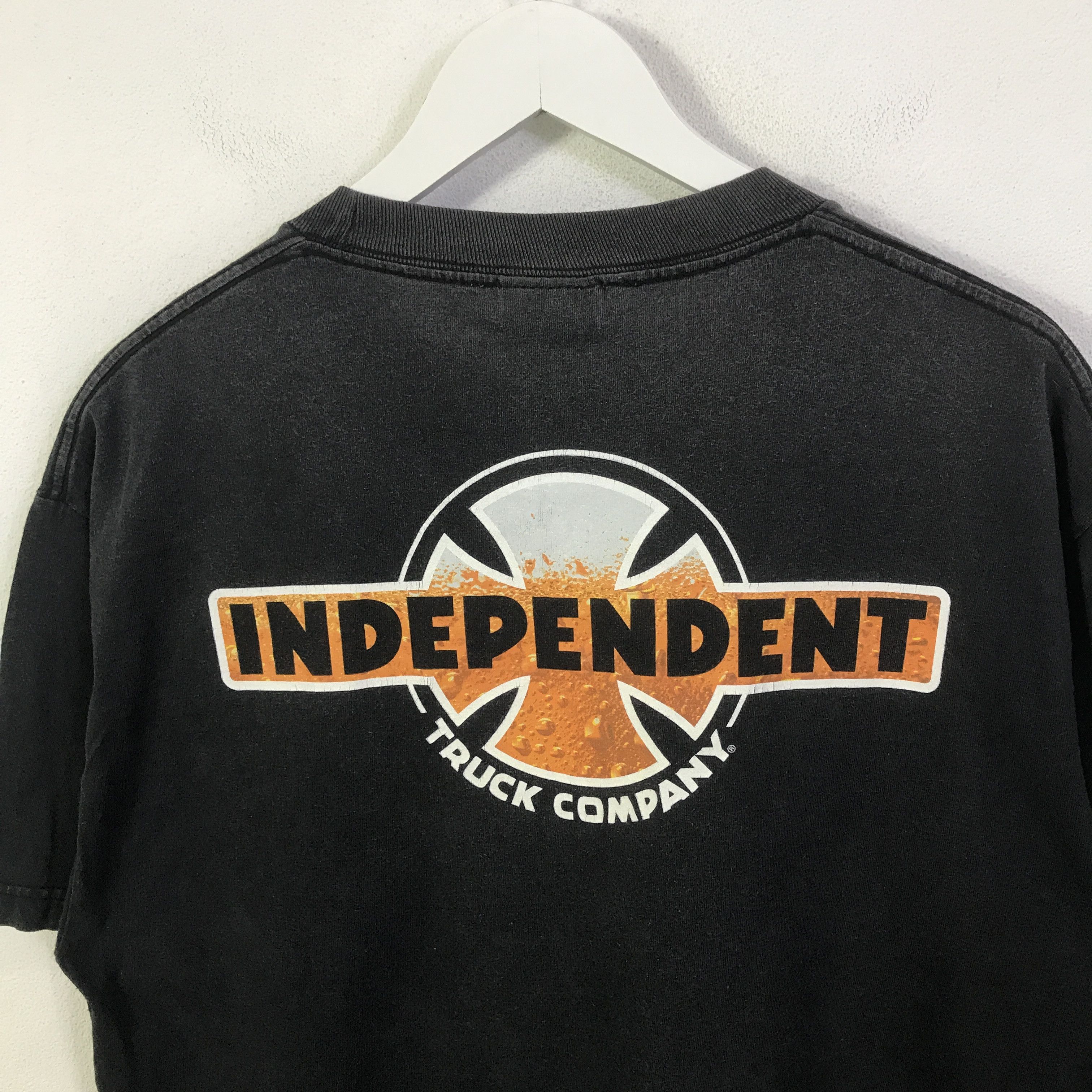 Japanese Brand Independent truck compant Black Fared t-shirt K93B26 Size US L / EU 52-54 / 3 - 2 Thumbnail