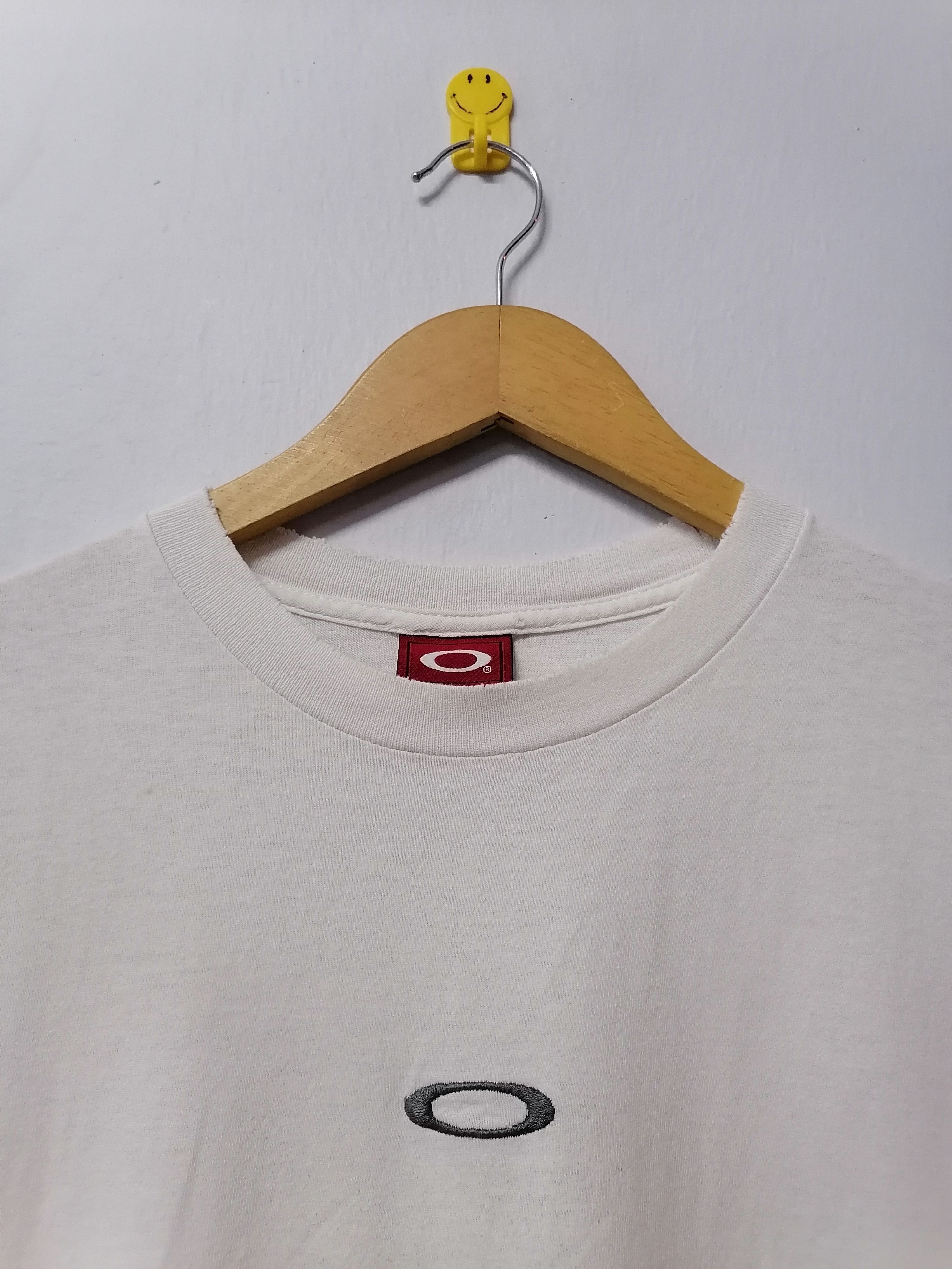 Oakley × Vintage Trashed Faded 00s Oakley Distressed T-shirt Size US S / EU 44-46 / 1 - 2 Thumbnail