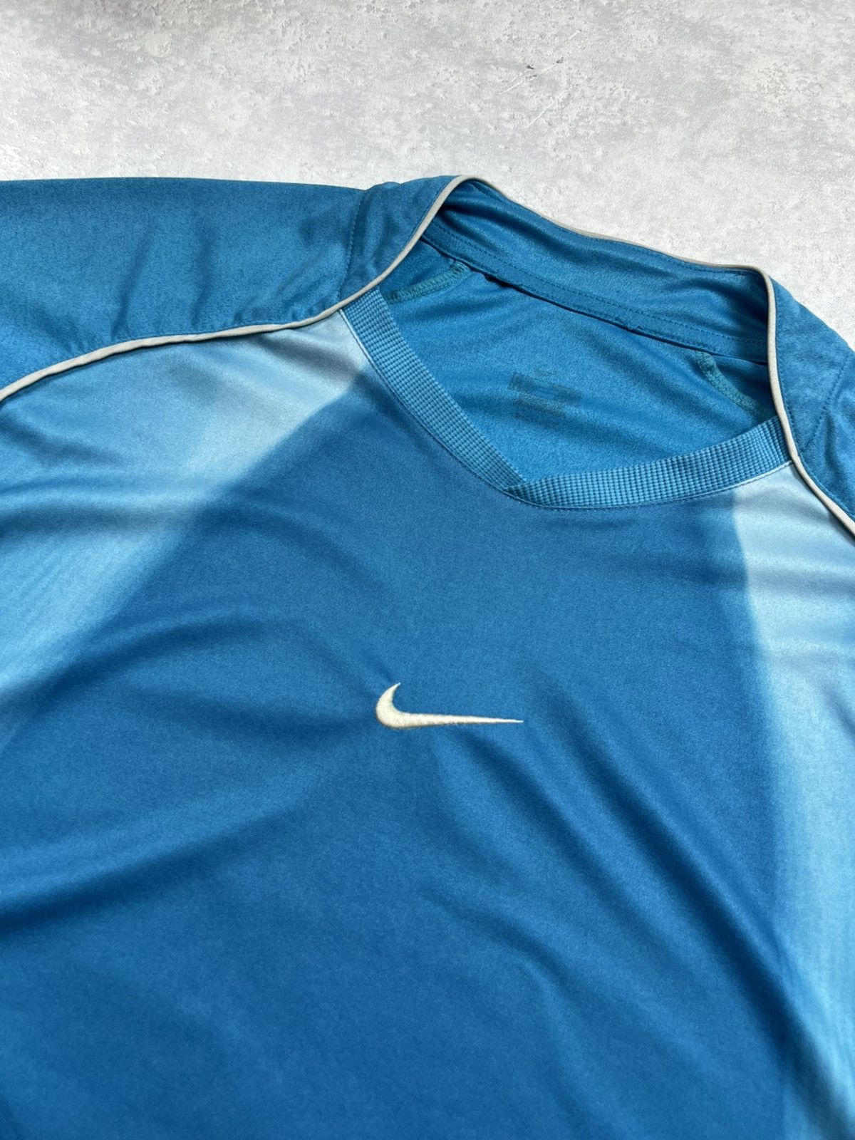 Nike 90s Nike TN Central Swoosh Vintage Drill Oversized T-Shirt Size US XL / EU 56 / 4 - 4 Thumbnail