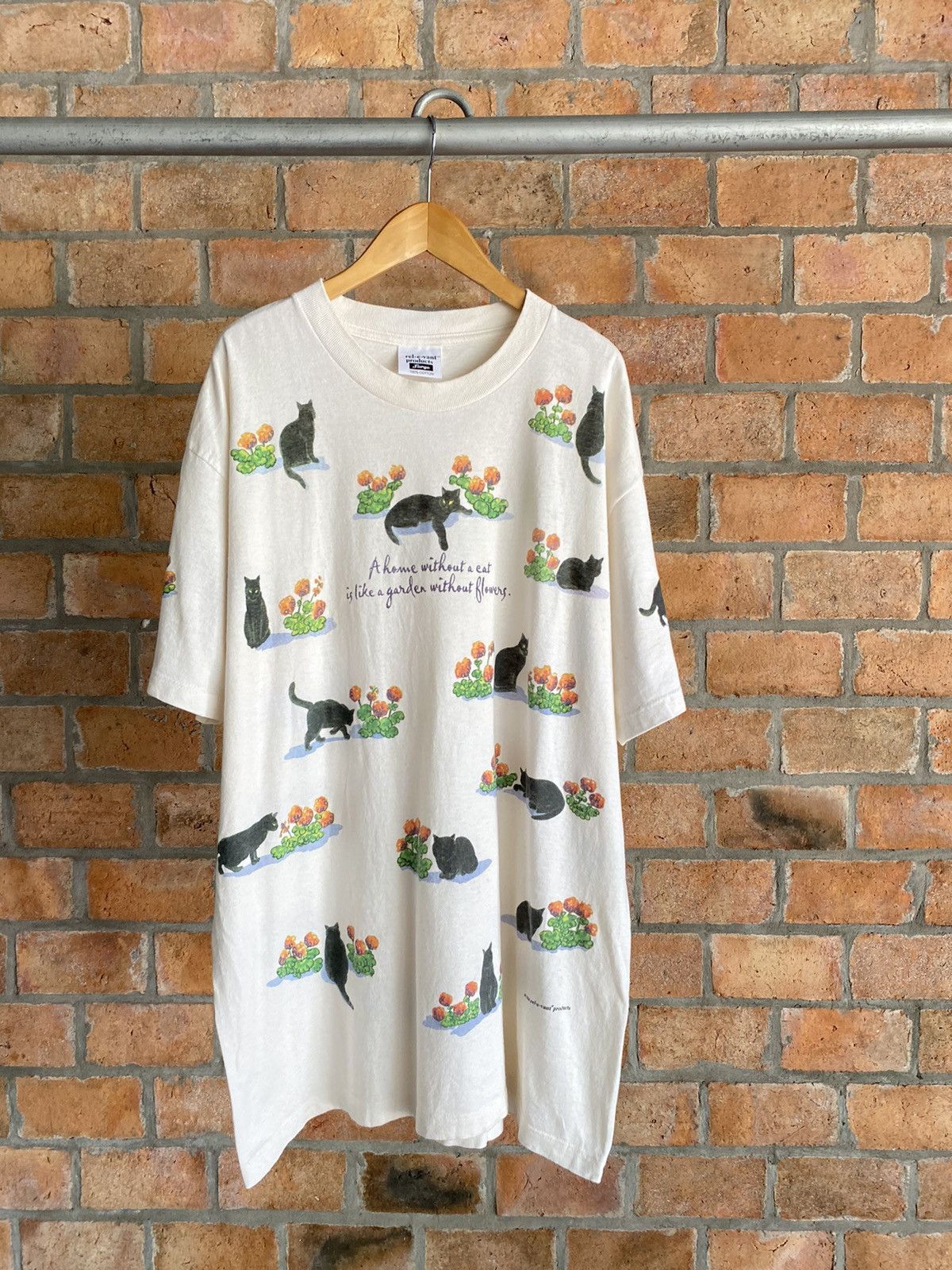 image of Vintage Rel-E-Vant Products Cats Printed Tee in White, Men's (Size XL)