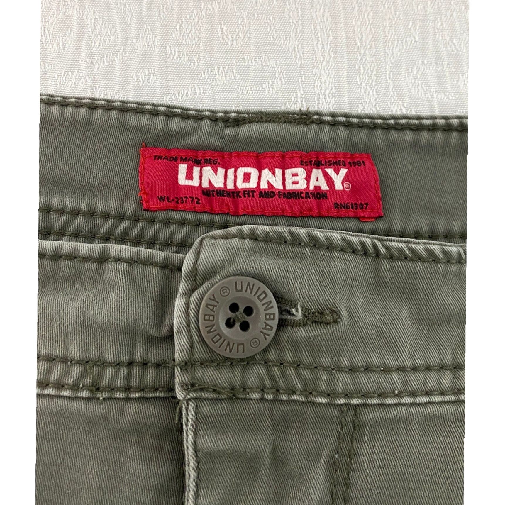 Vintage Unionbay Mens Cargo Shorts Size 36 Olive Green Multi Pocket Casual Cargo Shorts Regular Fit Men 36 Green Size US 36 / EU 52 - 4 Thumbnail