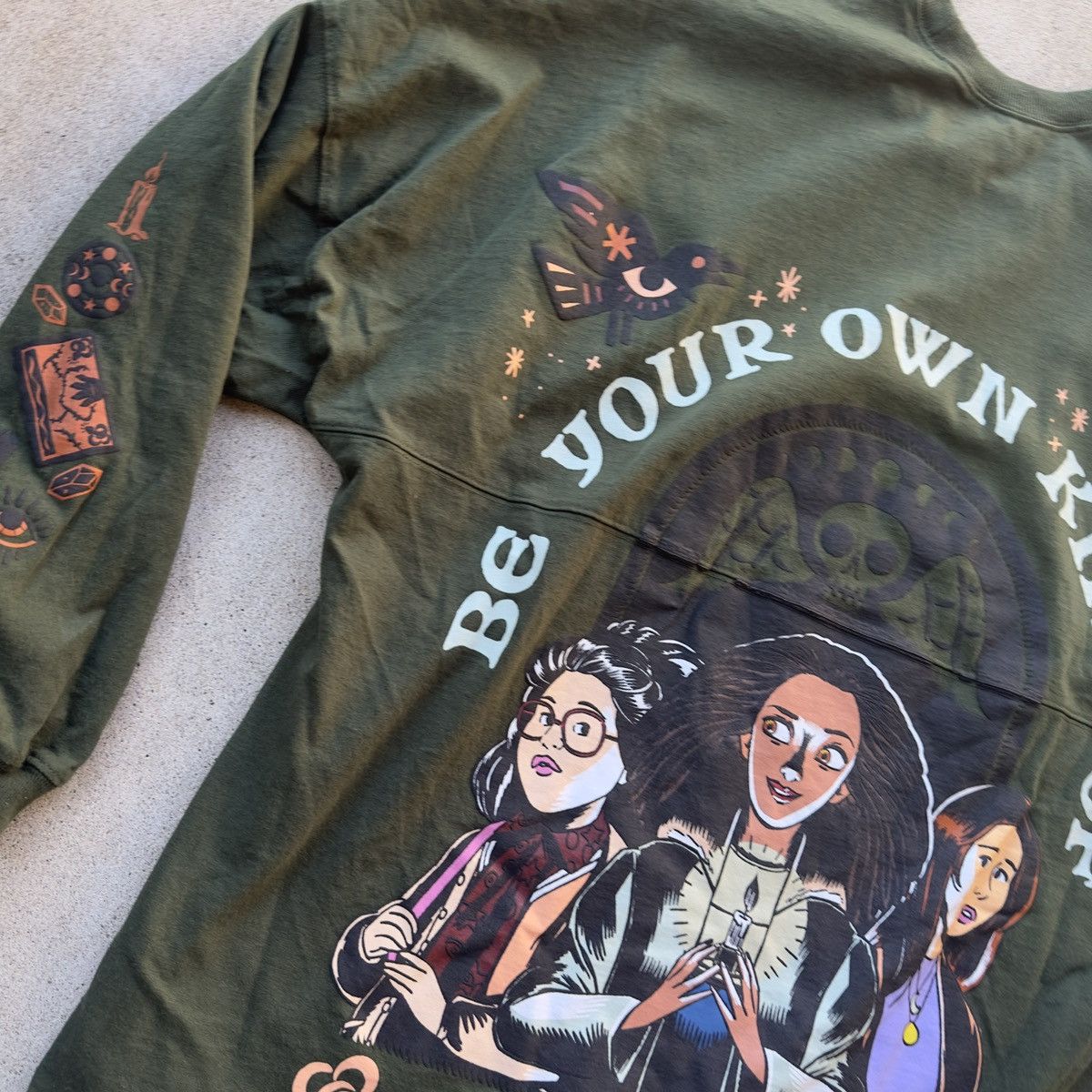 Disney Disney Hocus Pocus Spirit Jersey Size XL Size US XL / EU 56 / 4 - 7 Thumbnail