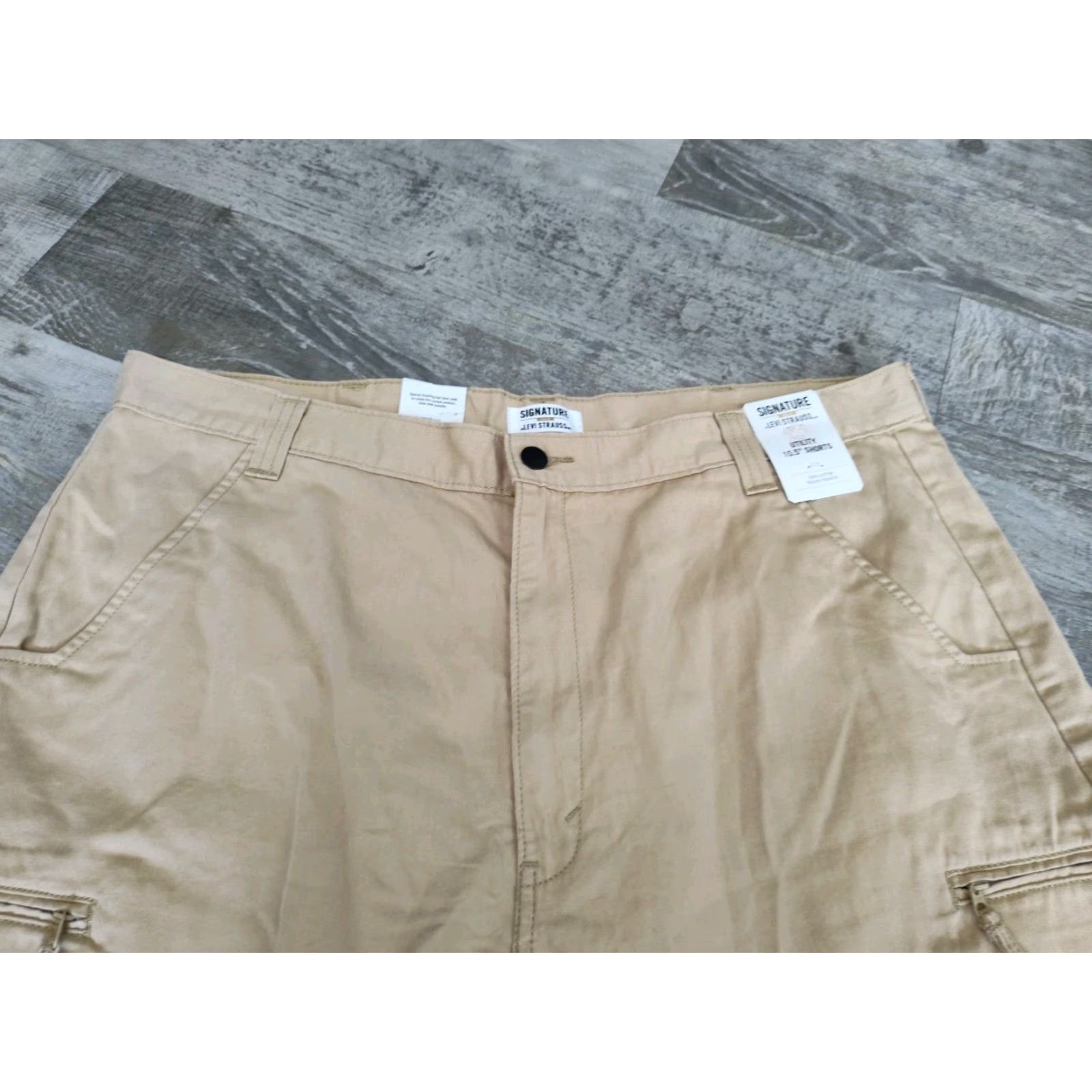 Levi's VINTAGE Levi's Signature Gold Utility Shorts Men’s Size 40 Casual Workwear Travel Brown Cotton 10.5" Inseam NWT Size US 40 / EU 56 - 5 Thumbnail