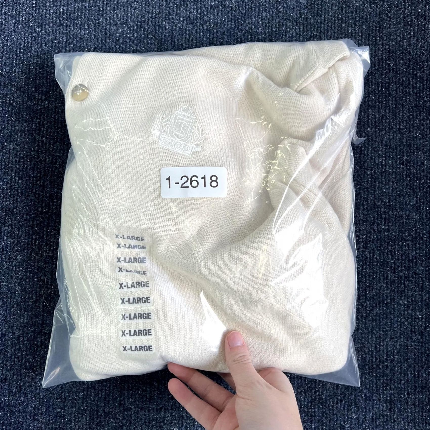 Izod VINTAGE Izod Sweater Mens XL Beige Long Sleeve Knit Polo Crest Logo Made USA Shirt Mens XL Beige Knit Polo Crest Logo USA Size US XL / EU 56 / 4 - 8 Thumbnail