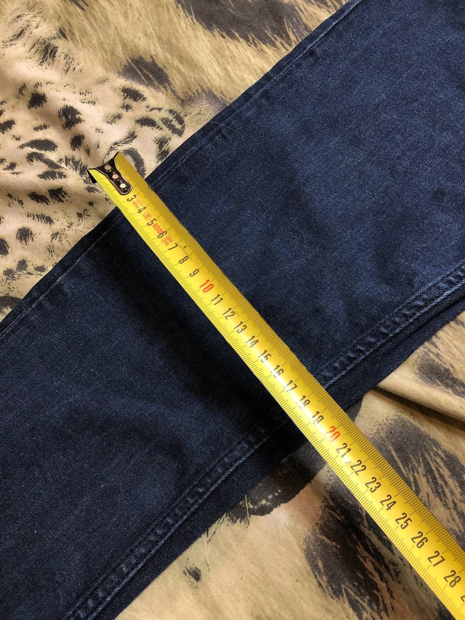 Tommy Hilfiger MERCEDES BENZ PETRONAS AMG Faded Distressed Denim Jeans Size US 34 / EU 50 - 11 Thumbnail