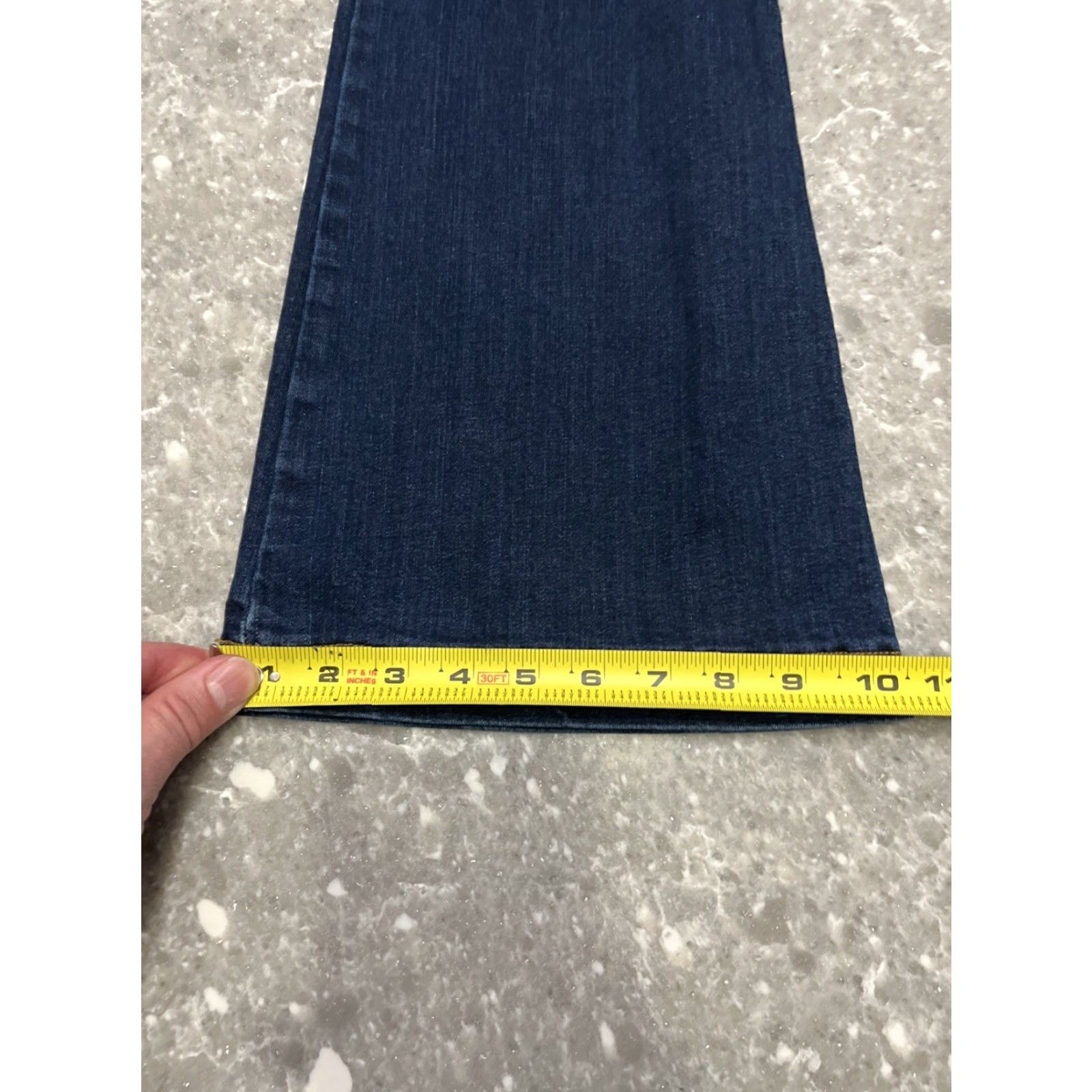Spanx Spanx Women's Kick Flare Jeans Size L Blue Stretch Pull-On Denim Jeans Regular Women Wide-Leg Stretch Denim Size 36" / US 14 / IT 50 - 7 Thumbnail