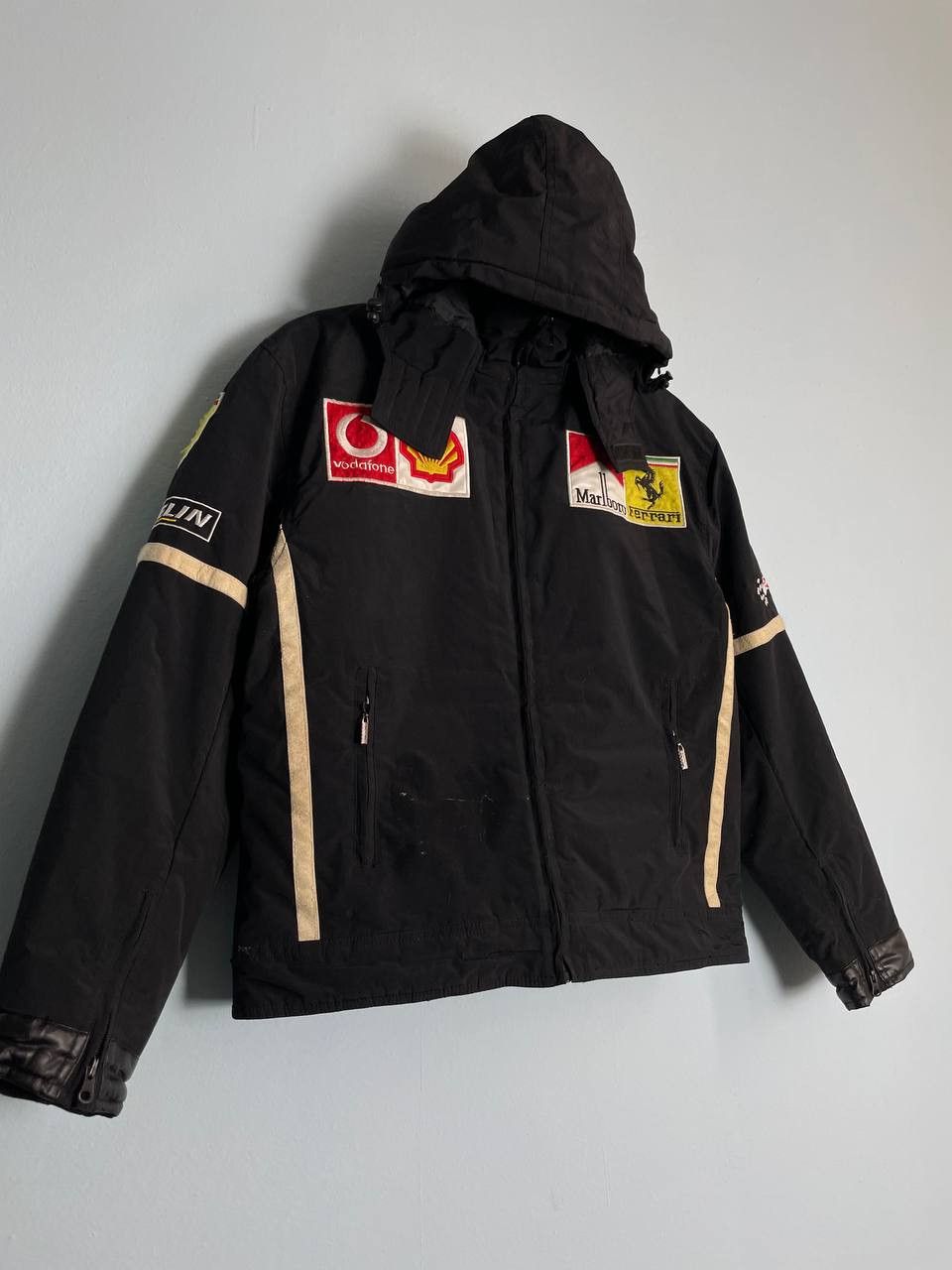 Ferrari × Marlboro × Vintage Vintage Ferrari Marlboro racing jacket Size US M / EU 48-50 / 2 - 1 Thumbnail