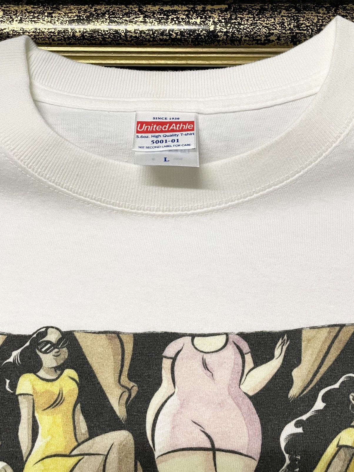 Vintage Vintage 90S Art Fullprint Girl Dance Tripping Domico Tshirt Size US M / EU 48-50 / 2 - 7 Thumbnail