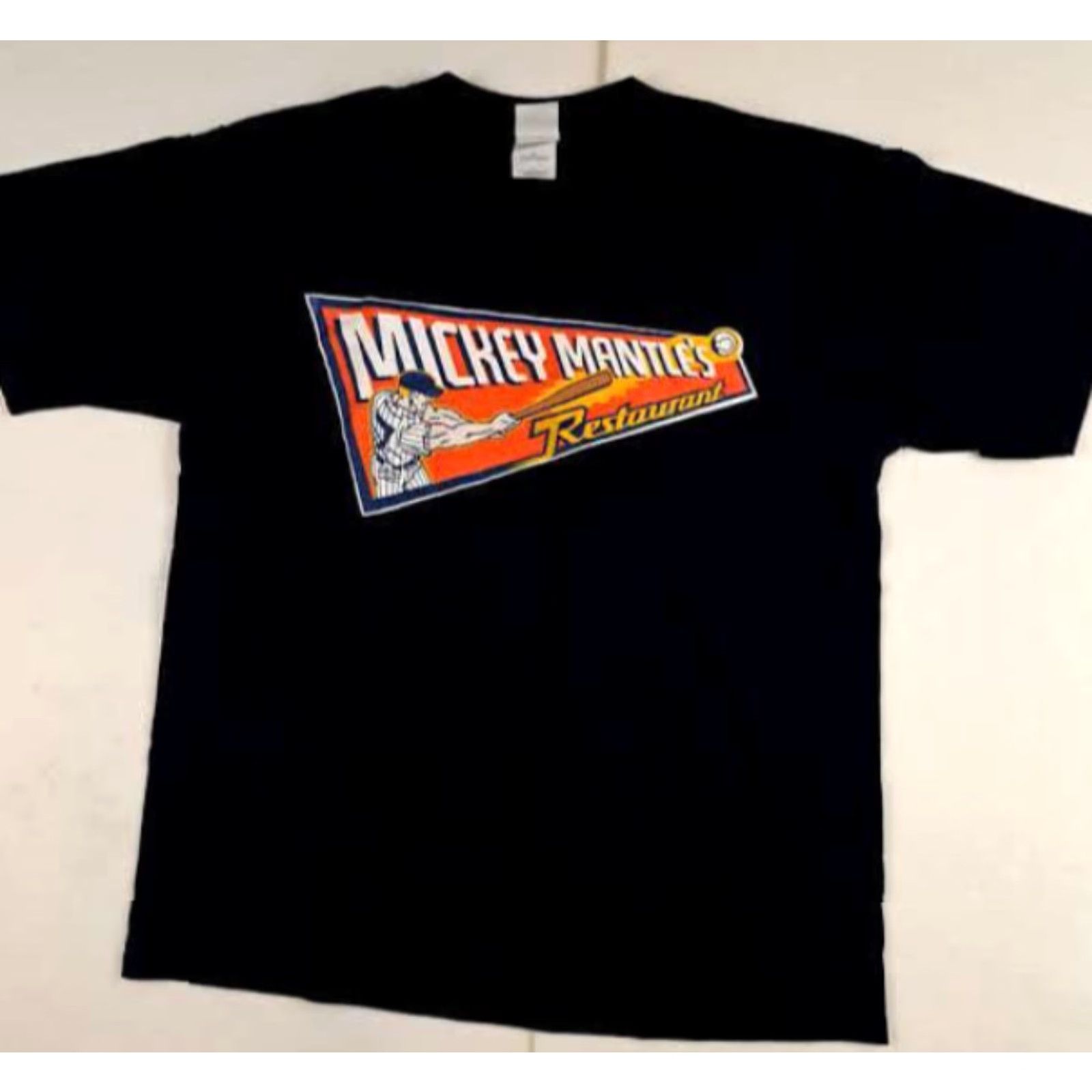 Gildan VINTAGE NY Yankees Mickey Mantle's Restaurant T-Shirt Blue L Gildan Men Short Sleeve 27in long 22in pit to pit Size US L / EU 52-54 / 3 - 3 Thumbnail