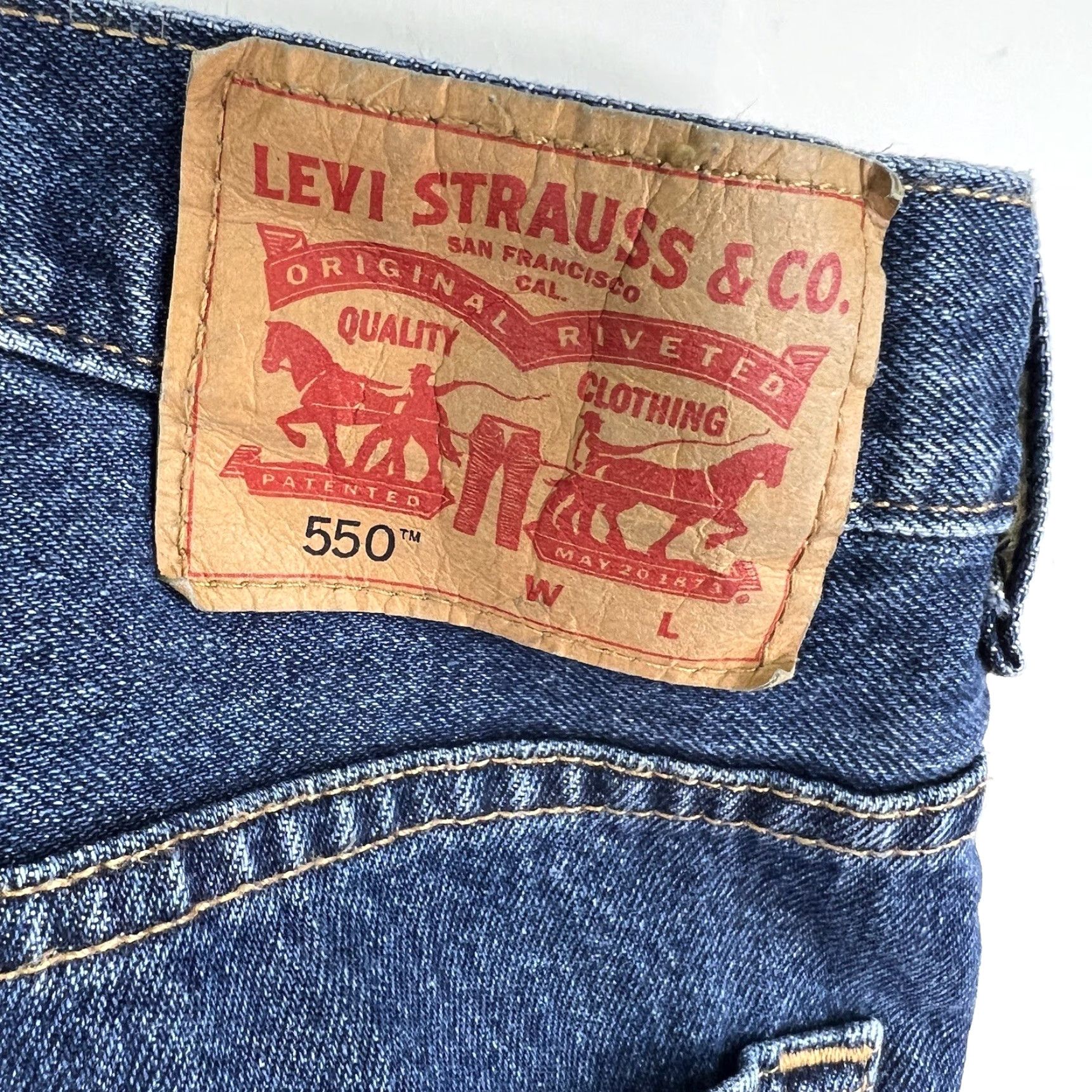 Levi's VINTAGE no — Levi's Jeans 550 Relaxed Taper Denim Pants Men 48 Blue 48X29 90s Logo USA Mens Size US 32 / EU 48 - 5 Thumbnail