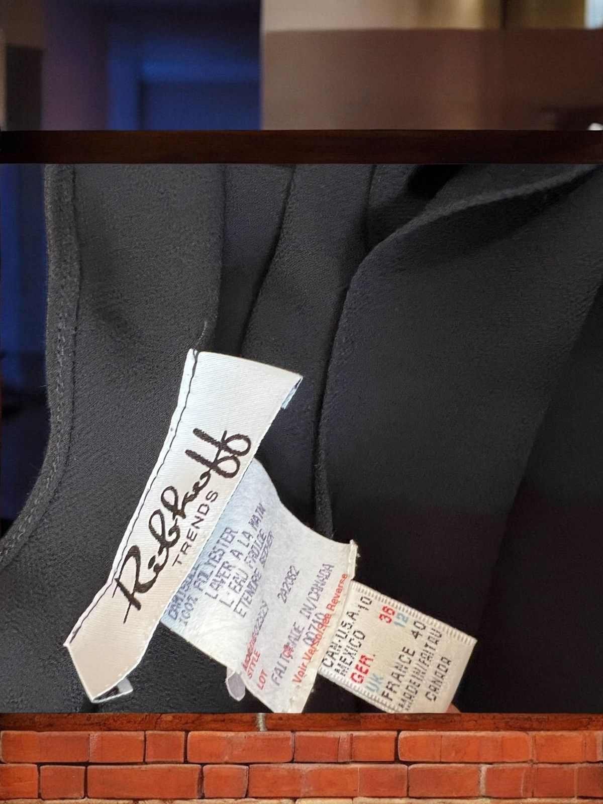 Joseph Ribkoff Joseph Ribkoff black strap blouse size M Size M / US 6-8 / IT 42-44 - 6 Thumbnail