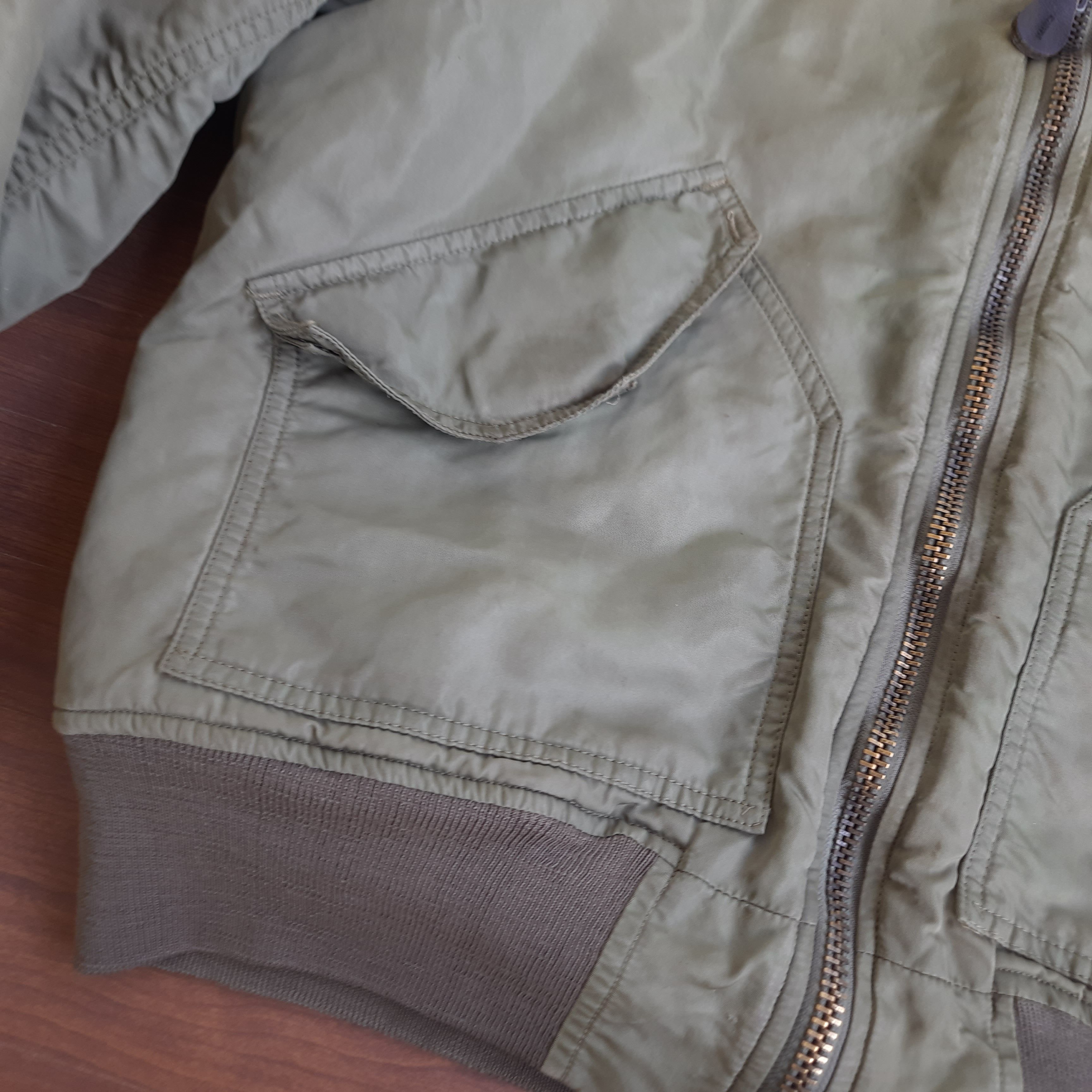 Japanese Brand Vintage Replica Pentagon US Army Air Force Bomber Jacket Size US L / EU 52-54 / 3 - 12 Thumbnail