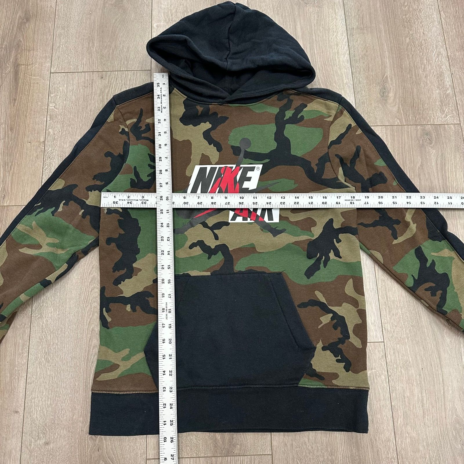 Jordan Brand Air Jordan Jumpman Classic Camo Hoodie Sweater Youth XL 13 Size US XL / EU 56 / 4 - 4 Thumbnail