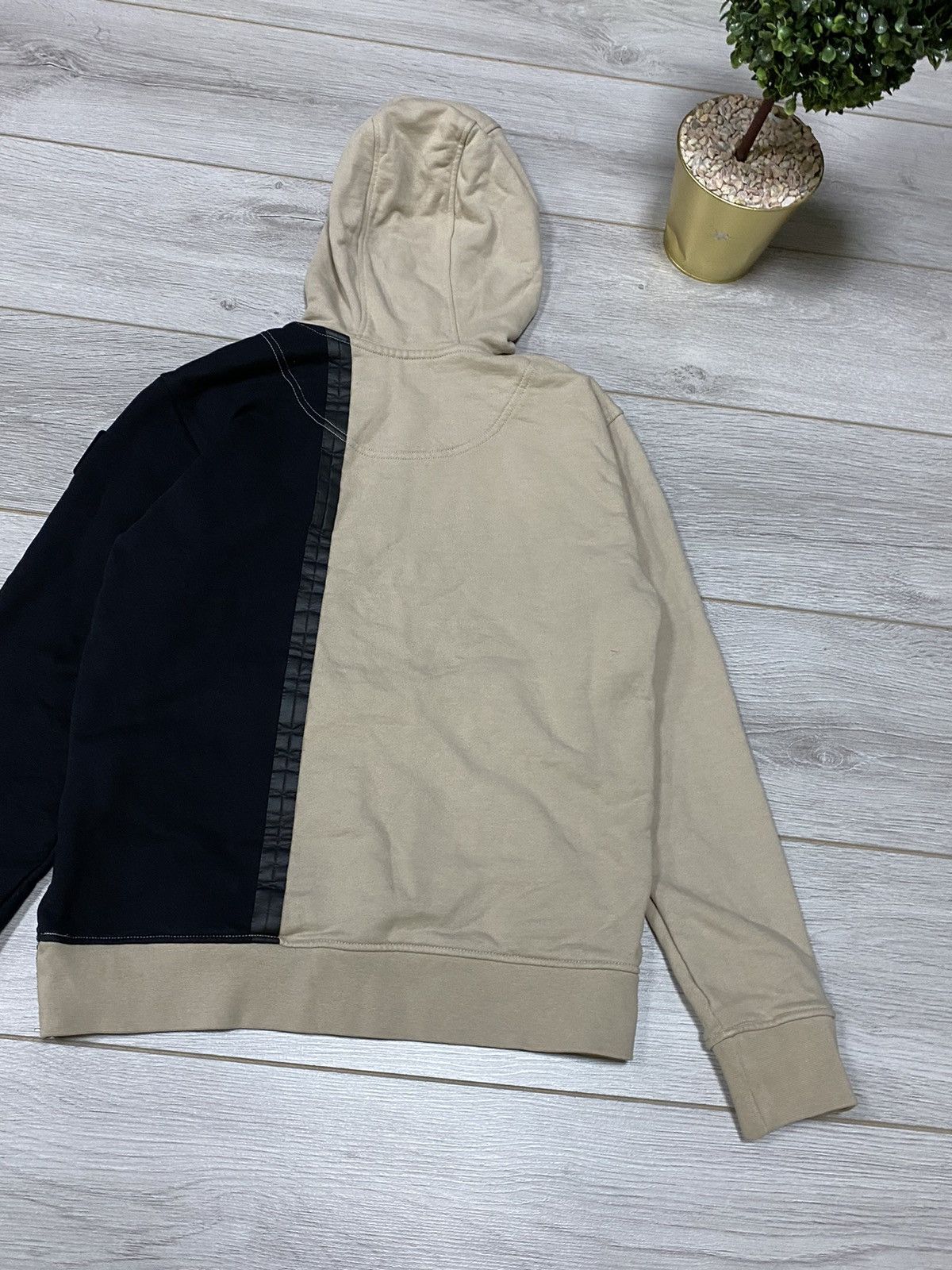Moose Knuckles Moose Knuckles hoodie split color Size US S / EU 44-46 / 1 - 3 Thumbnail