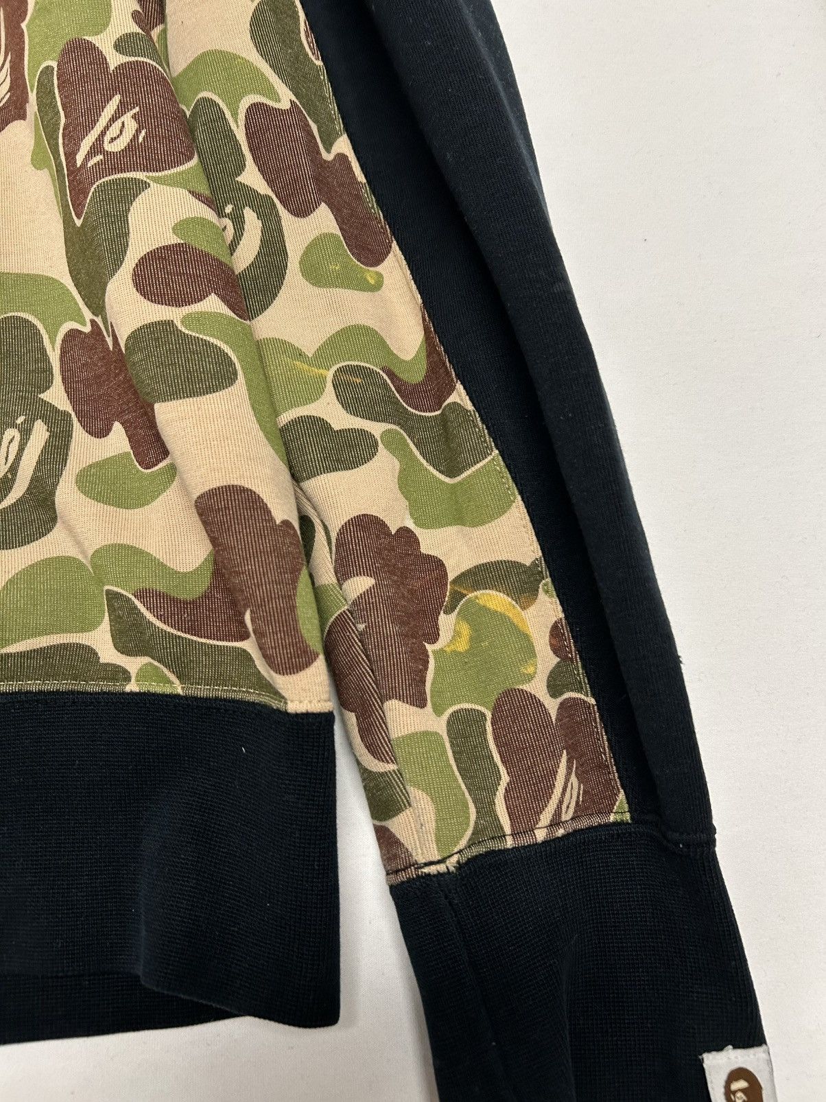 Bape FW2015 Unreleased 1/1 Sample Gold Camo Crewneck Size US M / EU 48-50 / 2 - 6 Thumbnail
