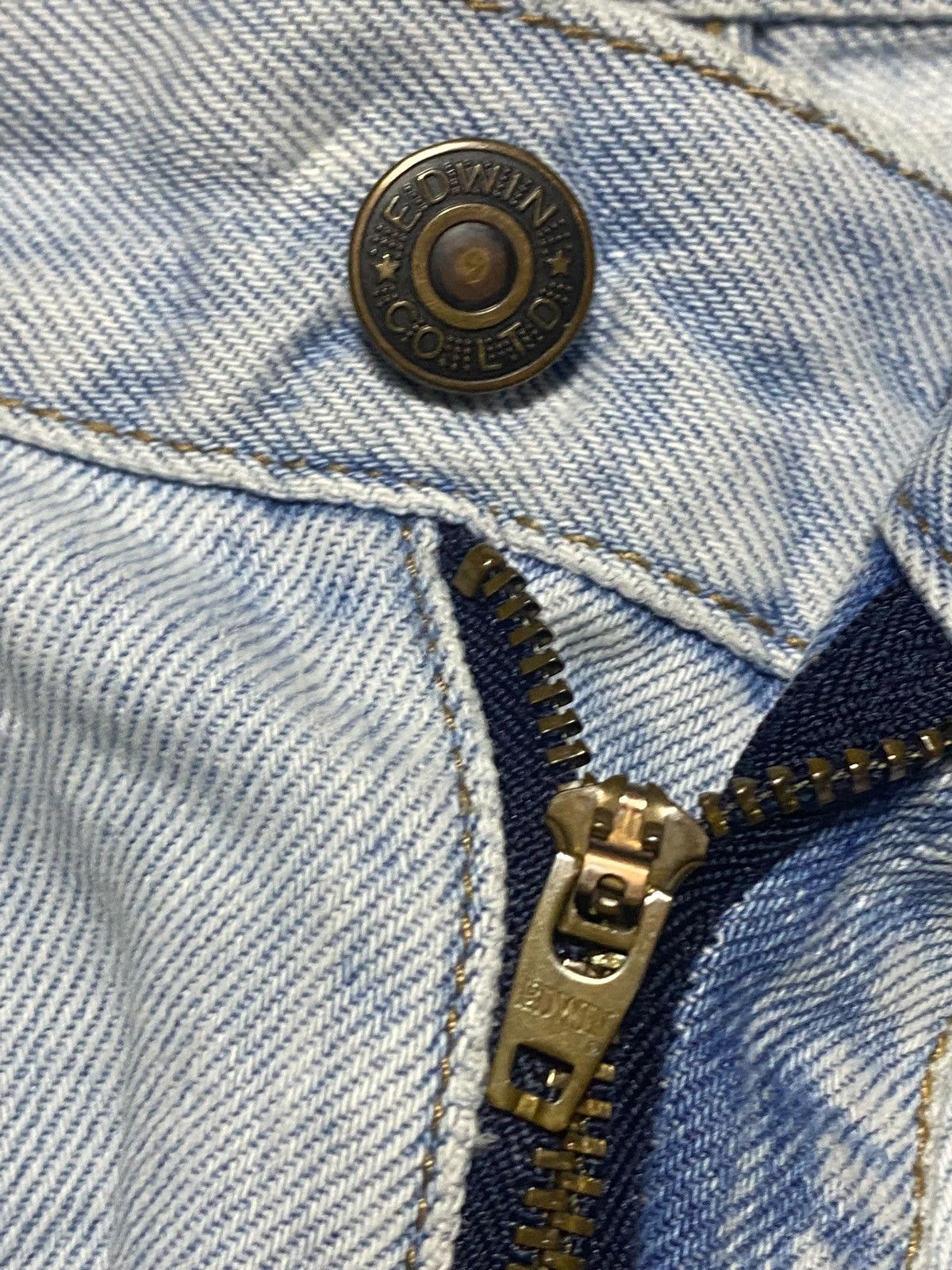 Edwin Vintage Japanese Brand Edwin Light Faded Wash Frayer Jeans Size US 30 / EU 46 - 7 Thumbnail