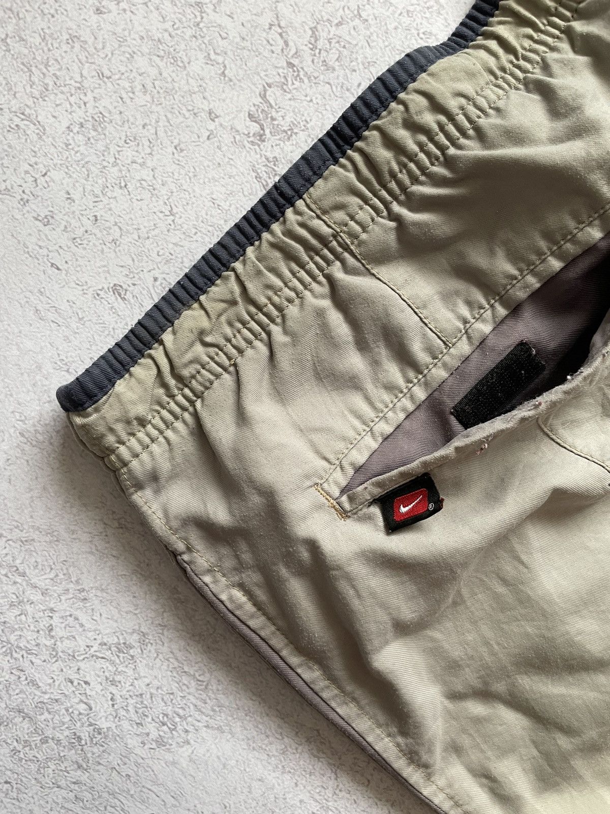 Vintage Vintage Nike Swoosh Embroidered Logo Nylon Pants 90s XXL Size US 37 - 7 Thumbnail