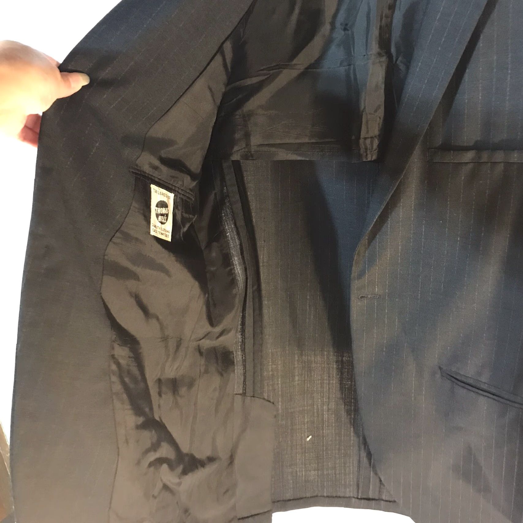 Vintage VINTAGE Thomas & Thomas Black Pinstripe Suit Jacket 40 Regular Single-Breasted Double-Vented Mens Size 40R - 4 Thumbnail