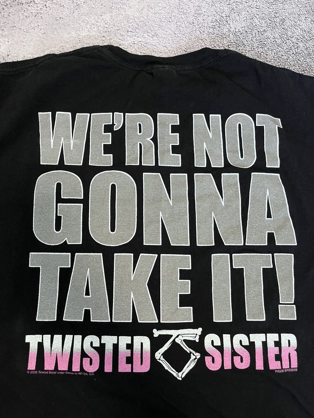 Band Tees Gildan Men’s T- Shirt Vintage Twisted Sister 2008 Big Logo Size US XL / EU 56 / 4 - 6 Thumbnail