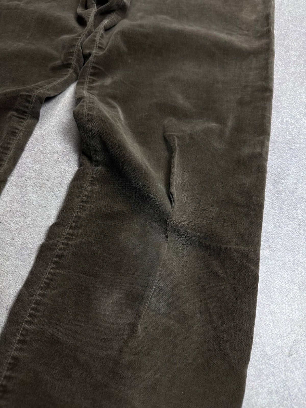 Emporio Armani Vintage Armani Metal Logo Corduroy Relaxed Pants 32 Size US 32 / EU 48 - 10 Thumbnail