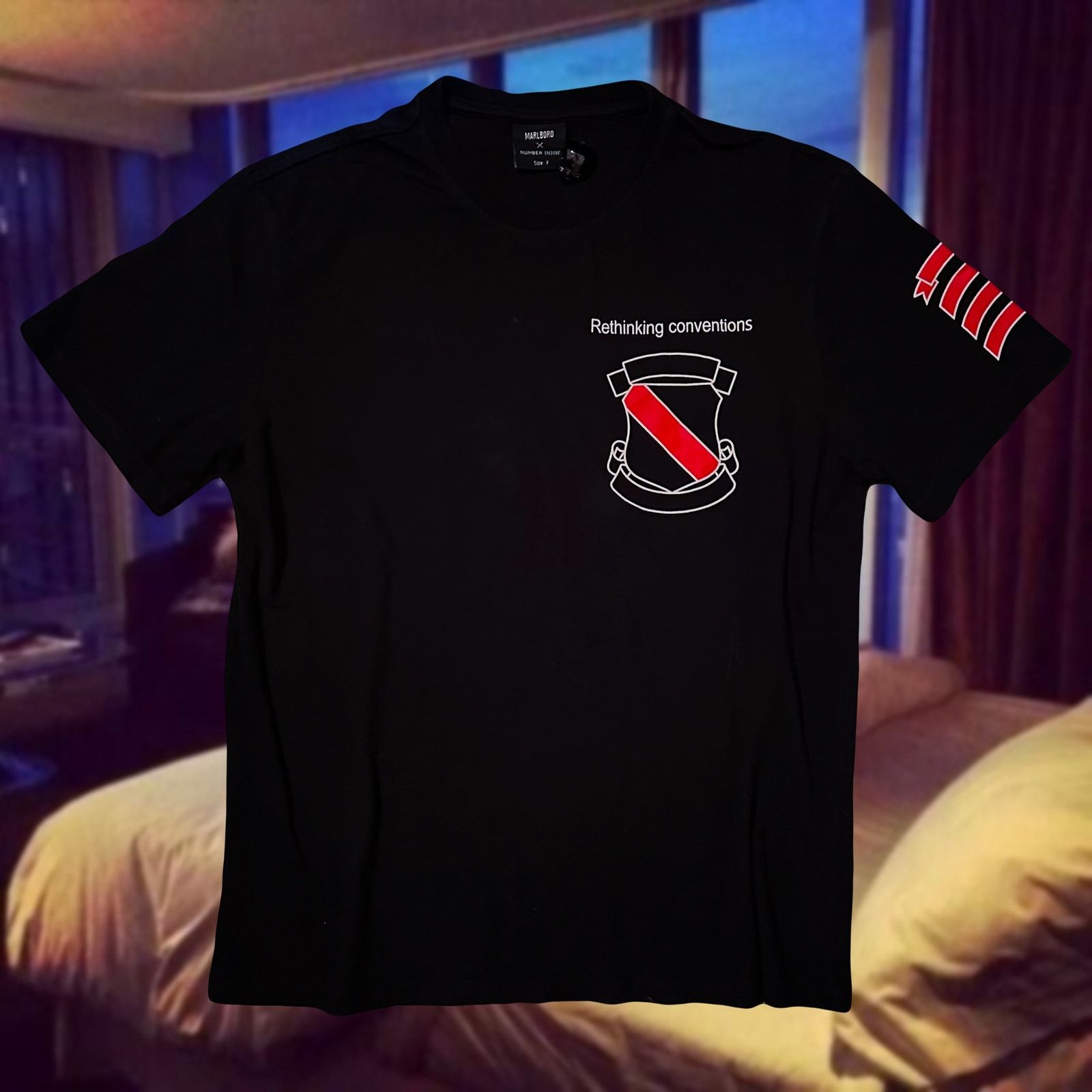 Number (N)ine Number (N)ine Marlboro Shield Graphic Tee Shirt Size US M / EU 48-50 / 2 - 1 Thumbnail