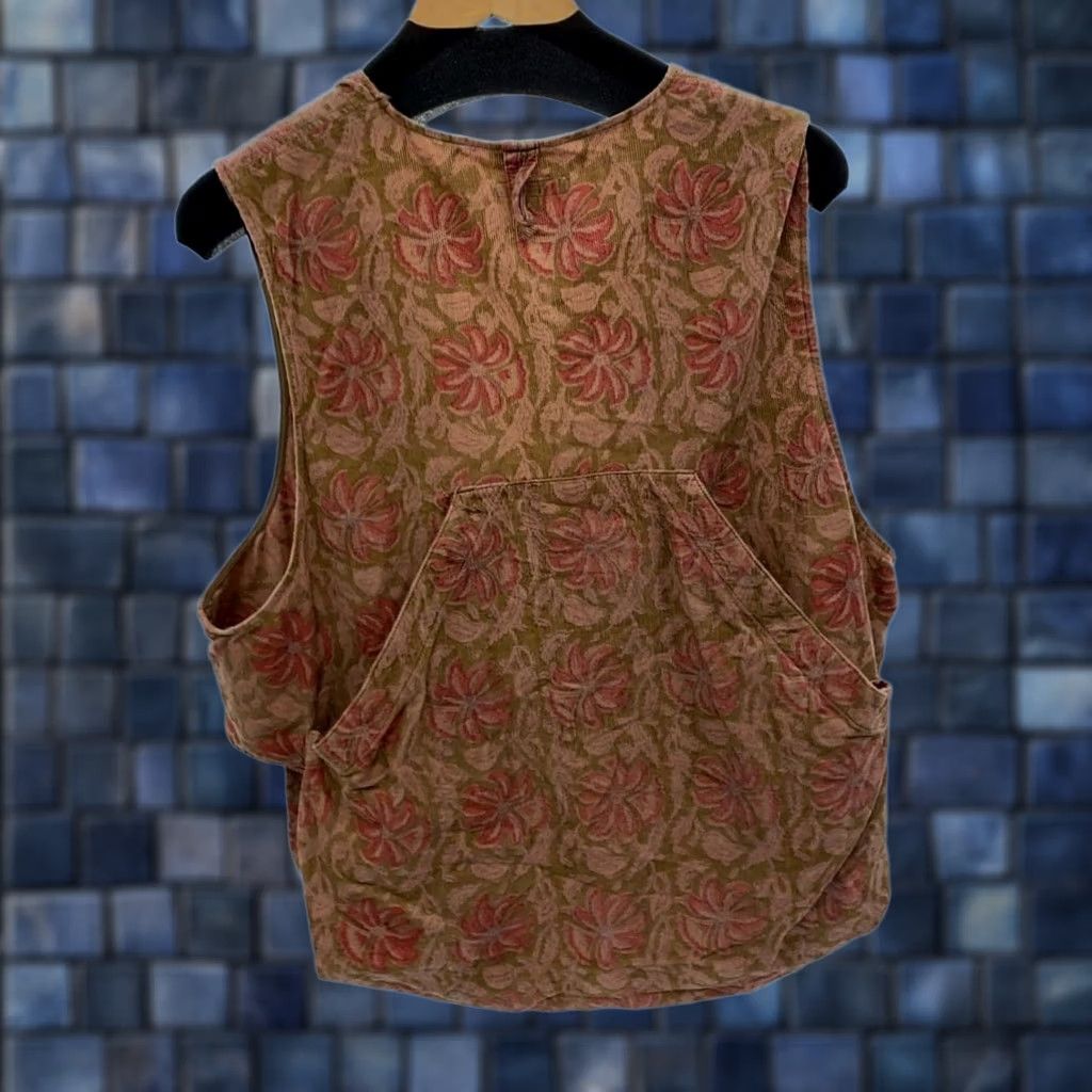 Engineered Garments Engineered Garments Vest Fowl Floral Printed Corduroy Vest Size M Used Khaki Men Short Button Cotton Vest Flannel Style Casual 90s Event Mens Size US M / EU 48-50 / 2 - 1 Thumbnail