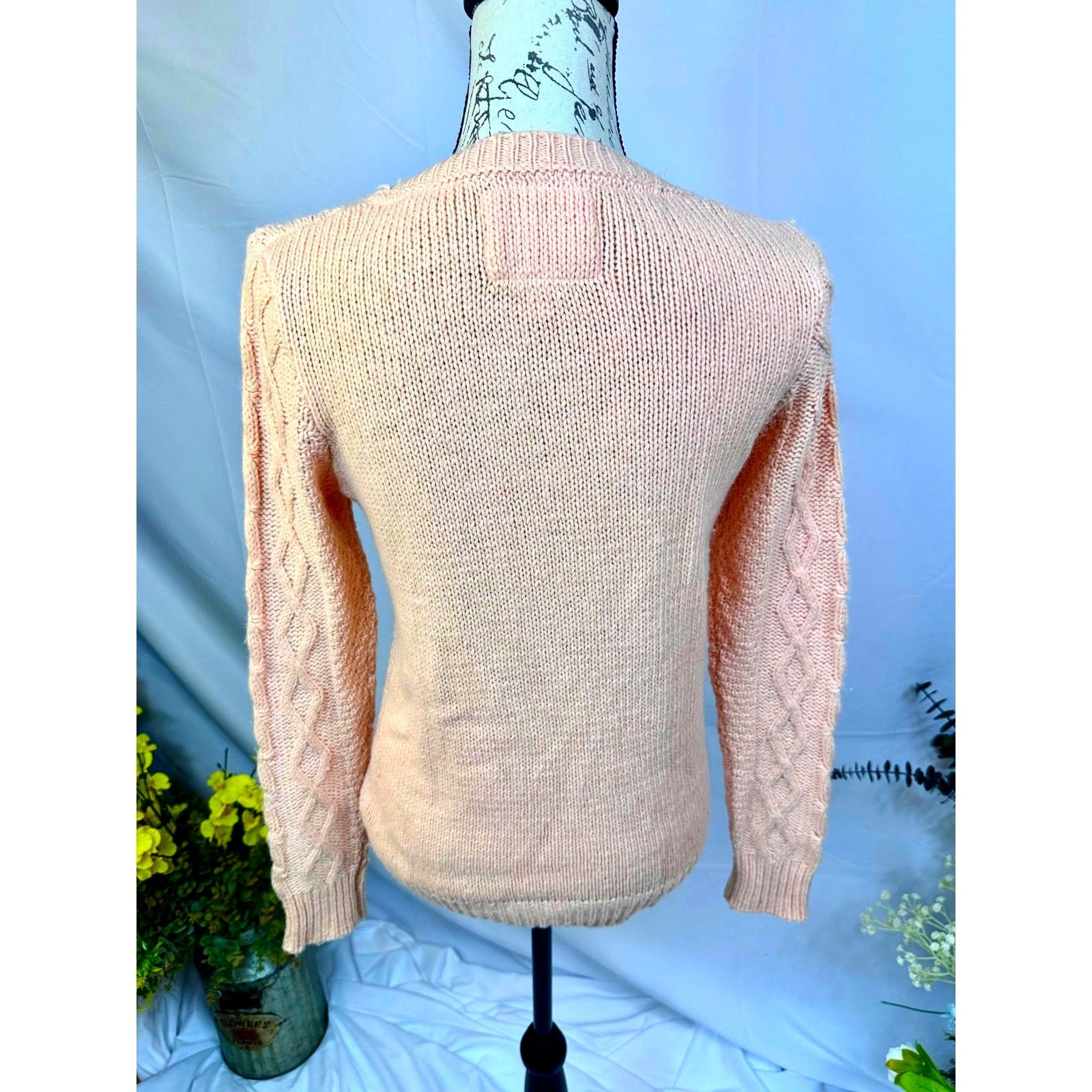 Forever 21 Forever 21 Pink/Coral Cable Knit Sweater Long Sleeves size S Size S / US 4 / IT 40 - 5 Thumbnail